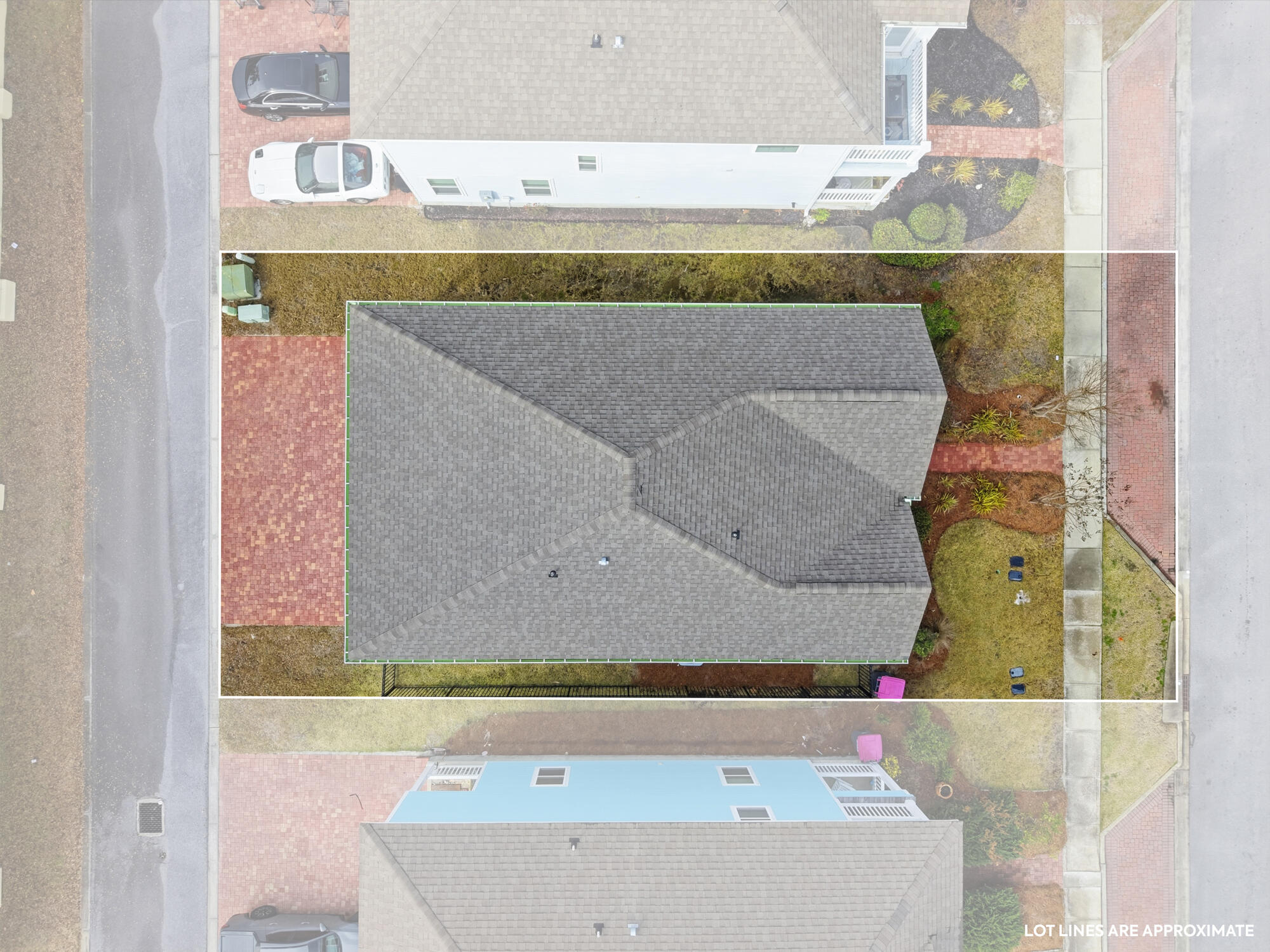 MAGNOLIA BAY CLUB - Residential