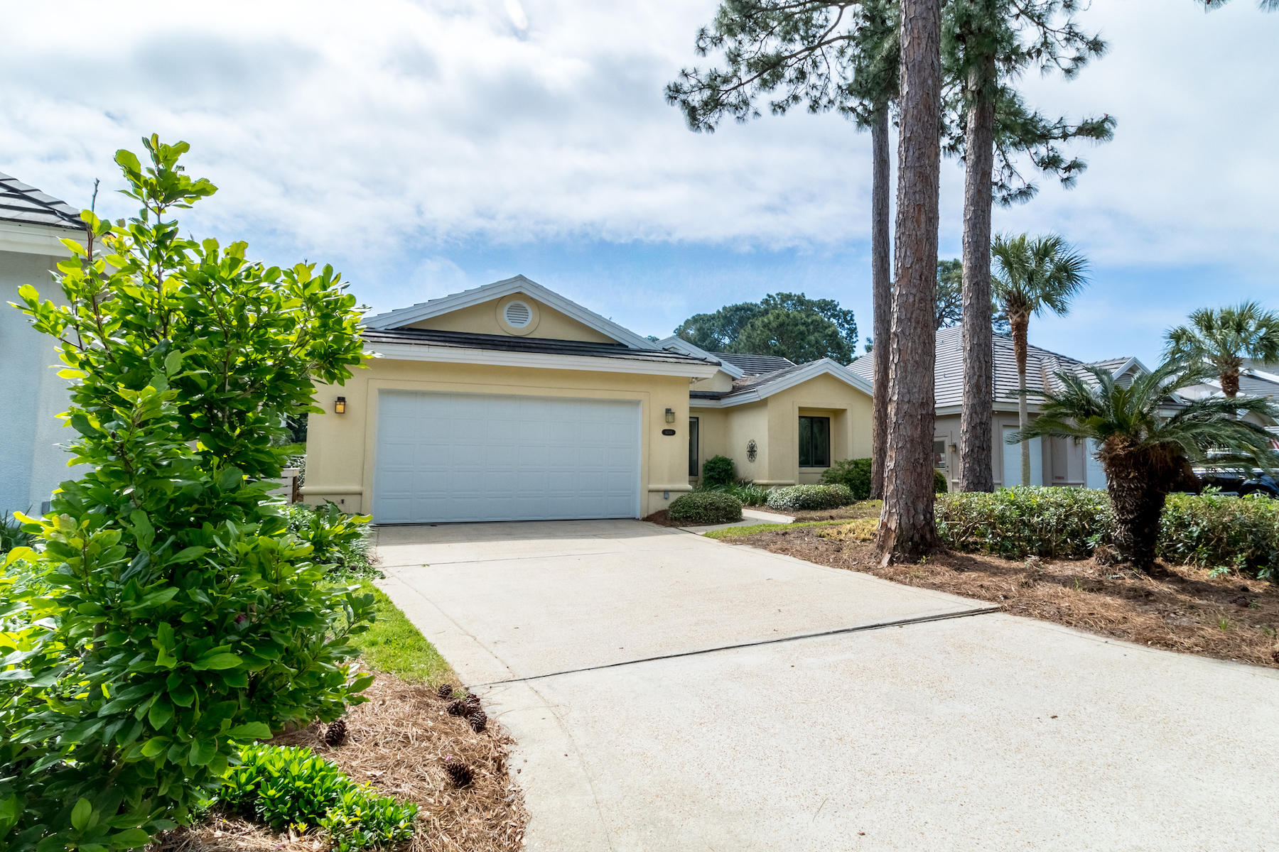 ST ANDREWS DRIVE AT SANDESTIN - Residential