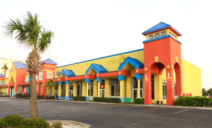 Excellent Class A retail space available in Destin Florida directly on Hwy 98. Join other Tenants such as Mellow Mushroom Pizza, Sunsations and the Pancakery in this high visibility shopping center. Sensations Plaza boastsADT traffic counts of 54,000 and average household income of $98,000 (3 mile radius) and tourism in Destin is one of the Okaloosa County's main economic driver with over 3.75 Million visitors per year.
