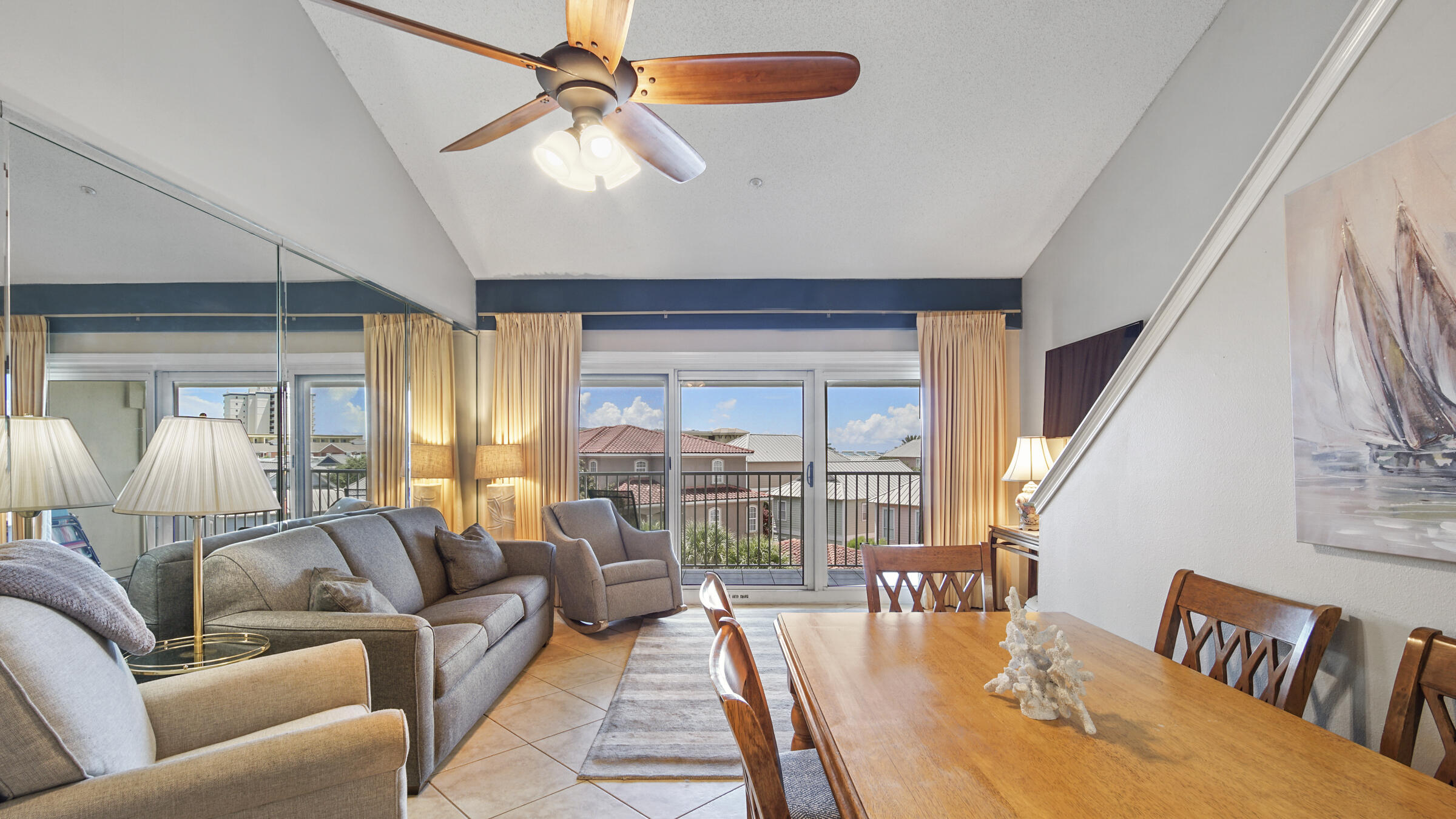 MARAVILLA CONDO 2 - Residential