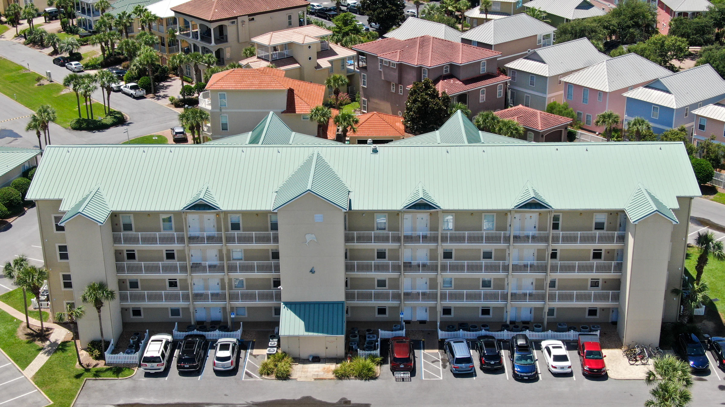 MARAVILLA CONDO 2 - Residential