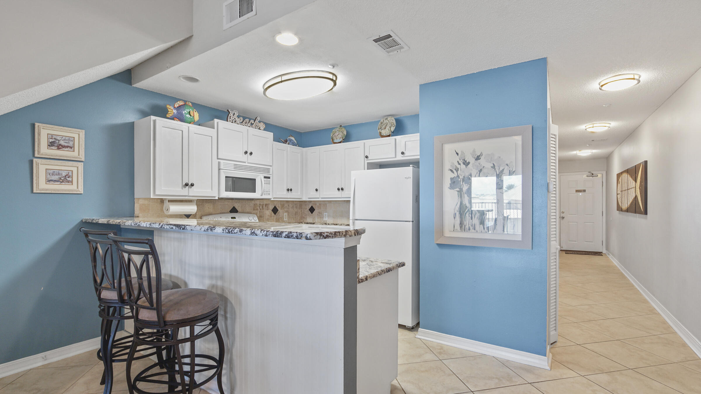 MARAVILLA CONDO 2 - Residential