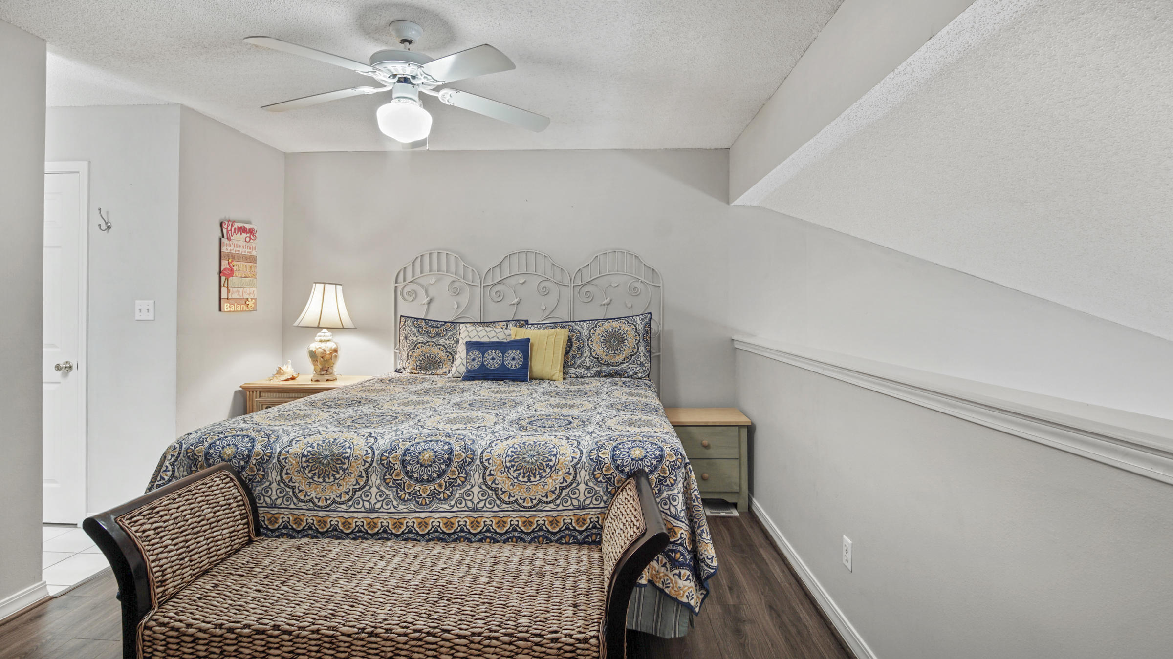 MARAVILLA CONDO 2 - Residential