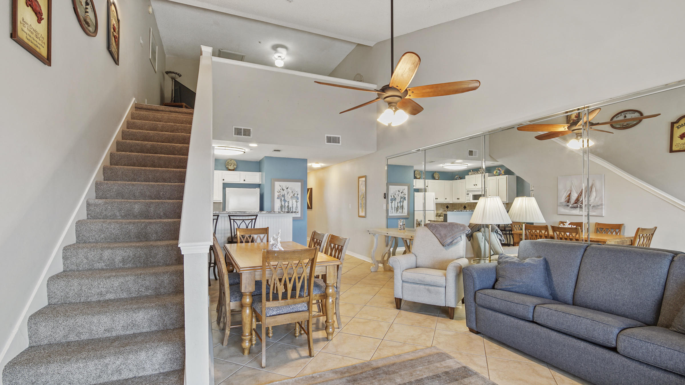 MARAVILLA CONDO 2 - Residential