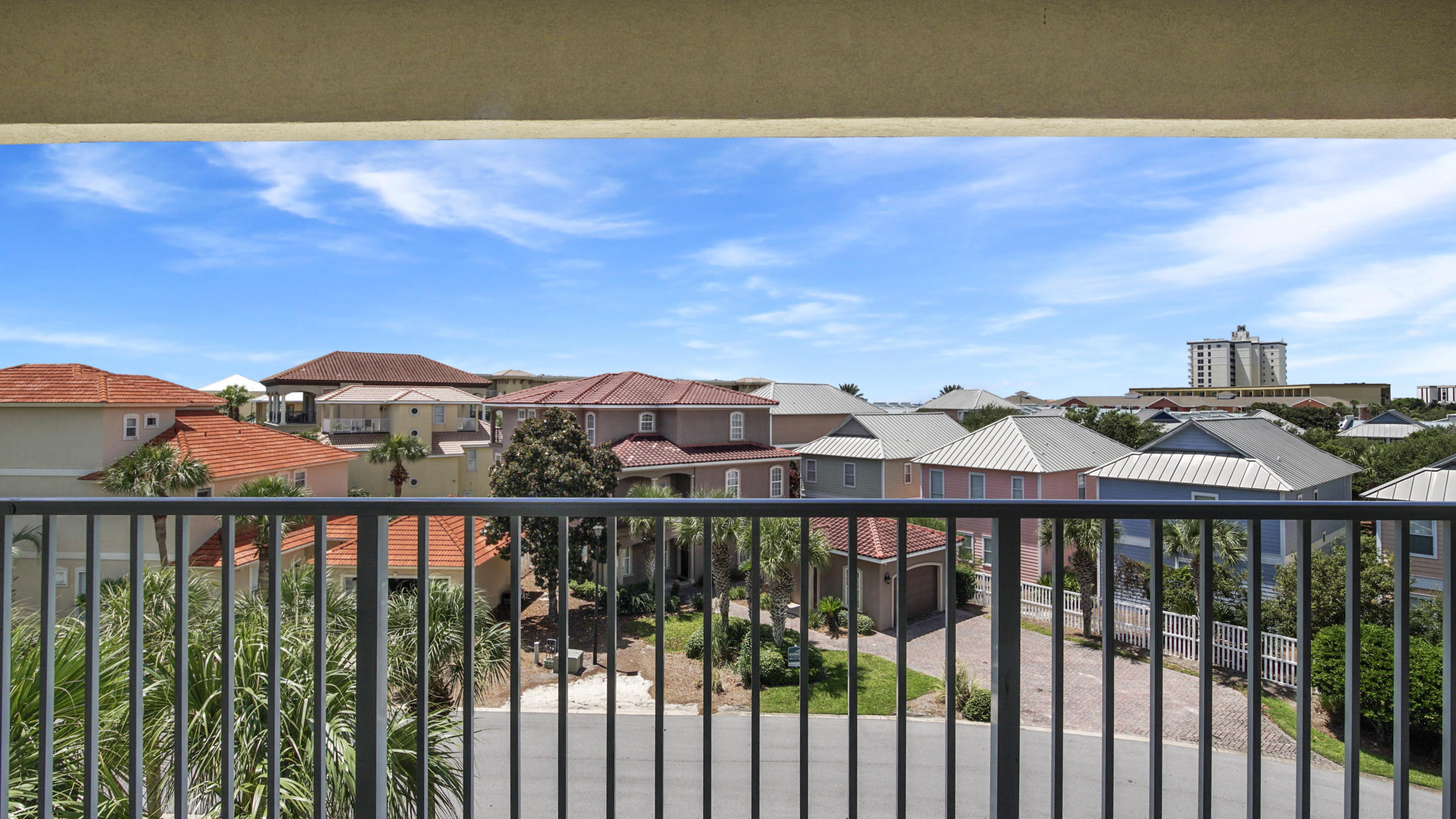 MARAVILLA CONDO 2 - Residential