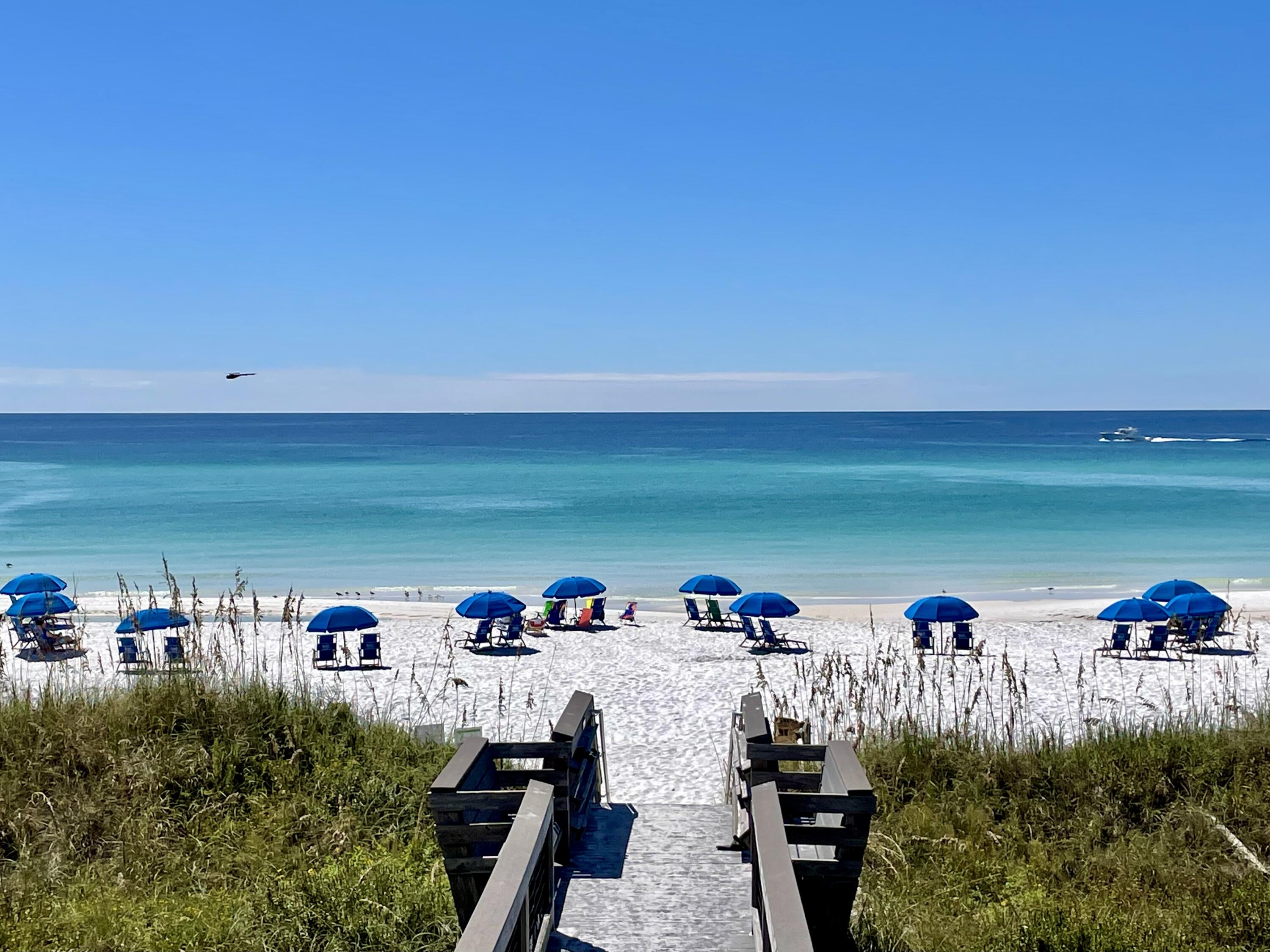 MARAVILLA CONDO 2 - Residential