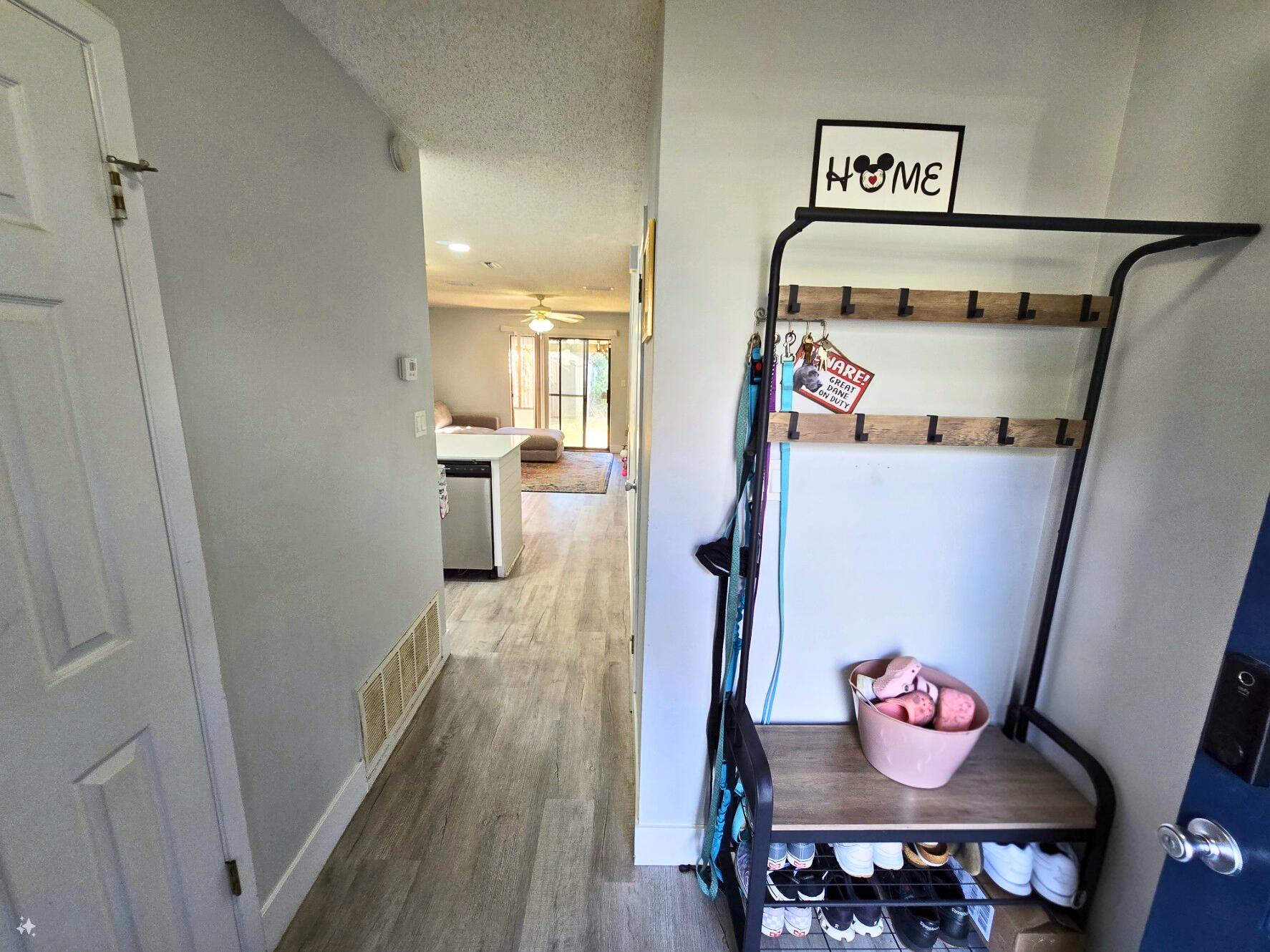 MONTAGE MANOR - Residential