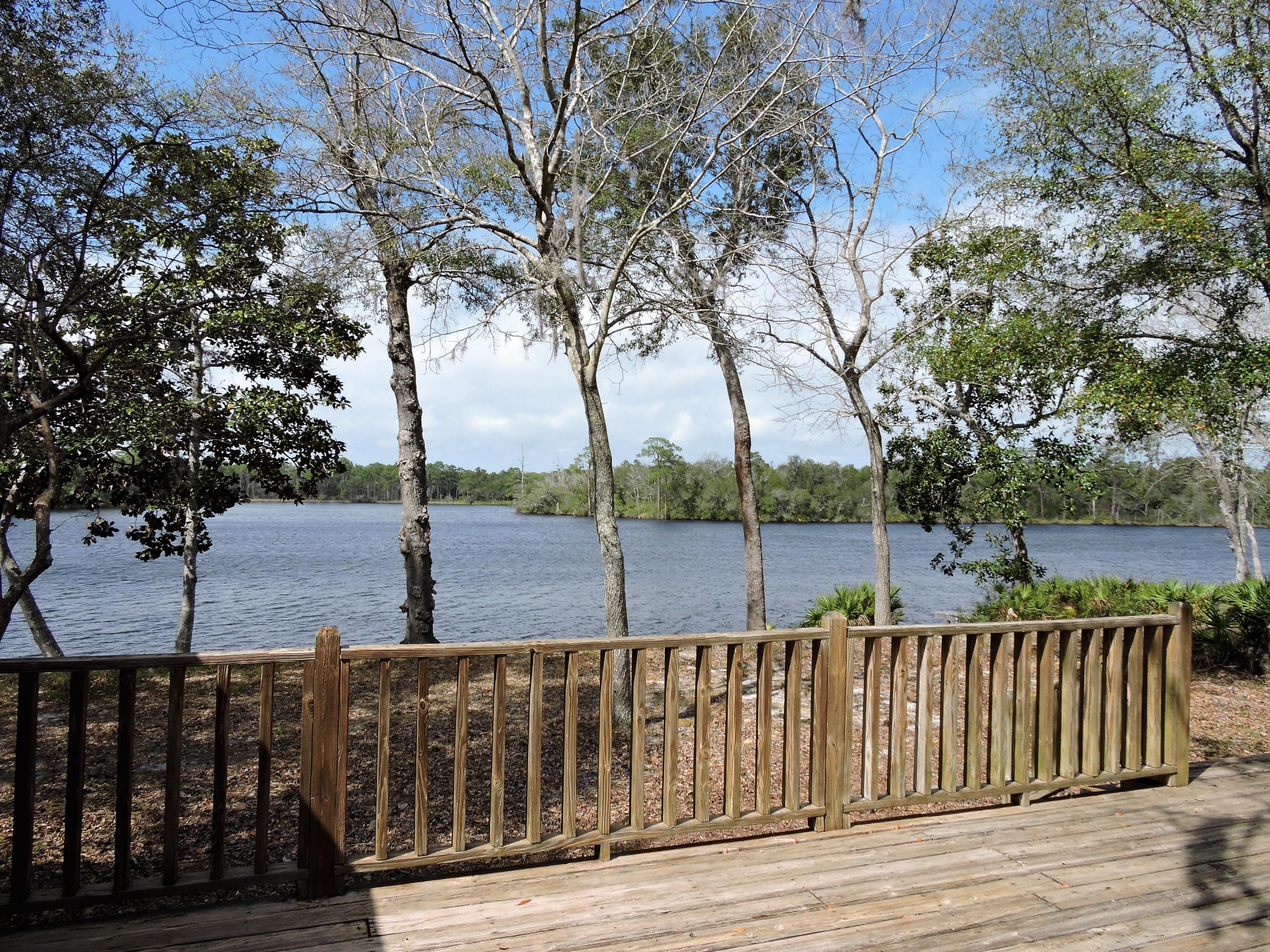 LAKE PIPPIN - Residential