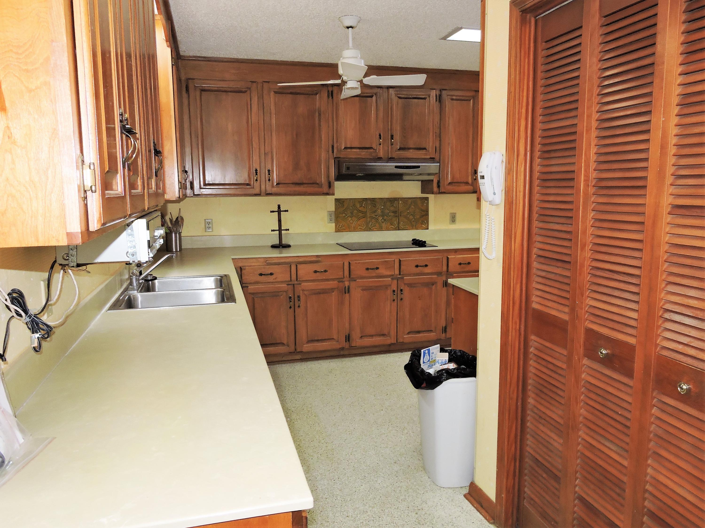 LAKE PIPPIN - Residential