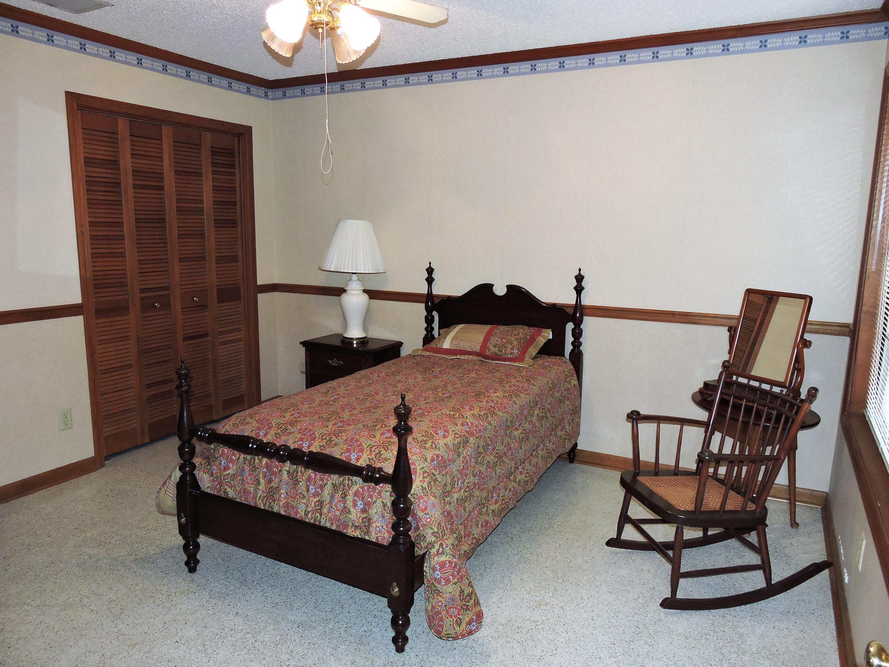 LAKE PIPPIN - Residential