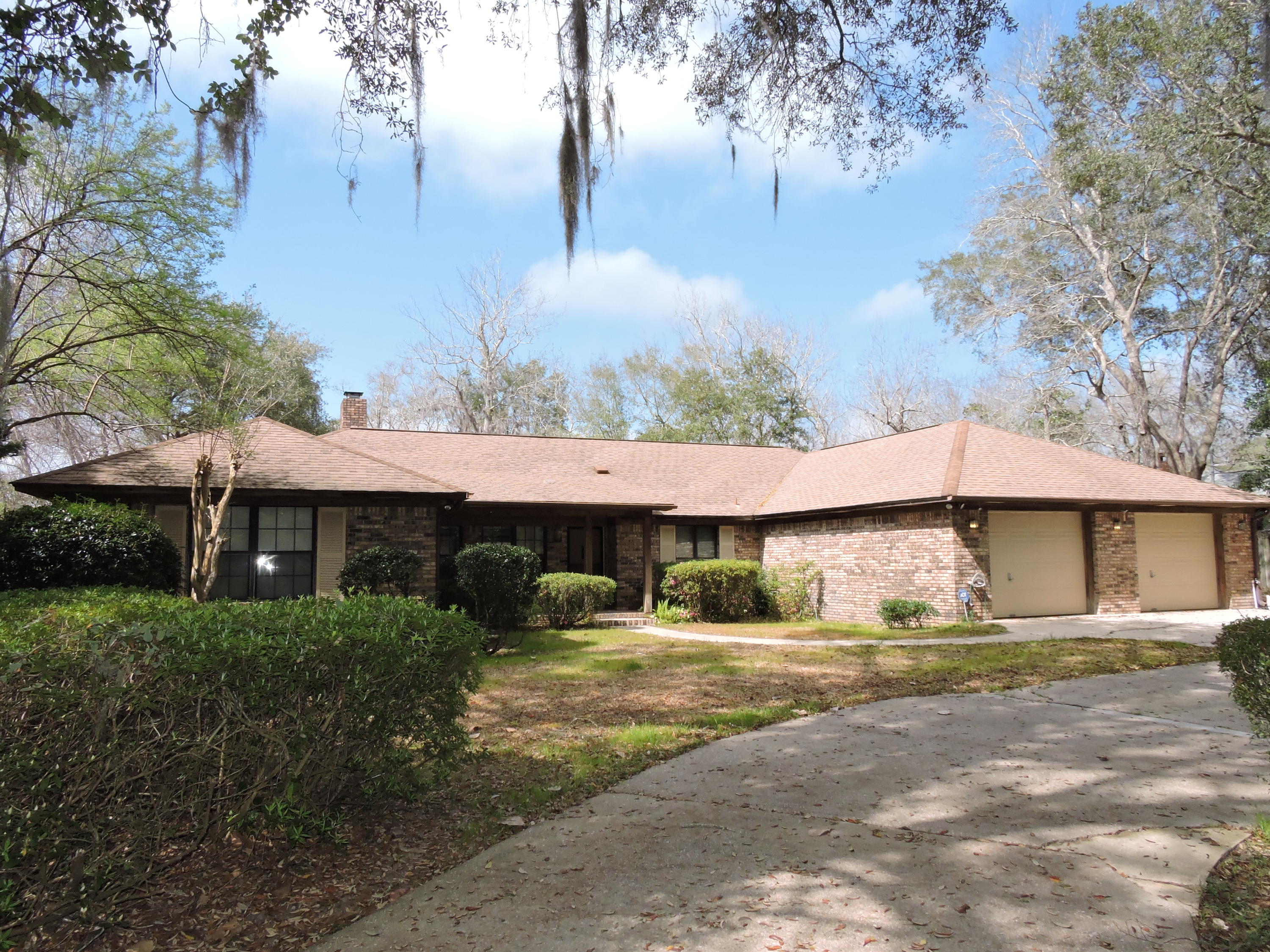 LAKE PIPPIN - Residential