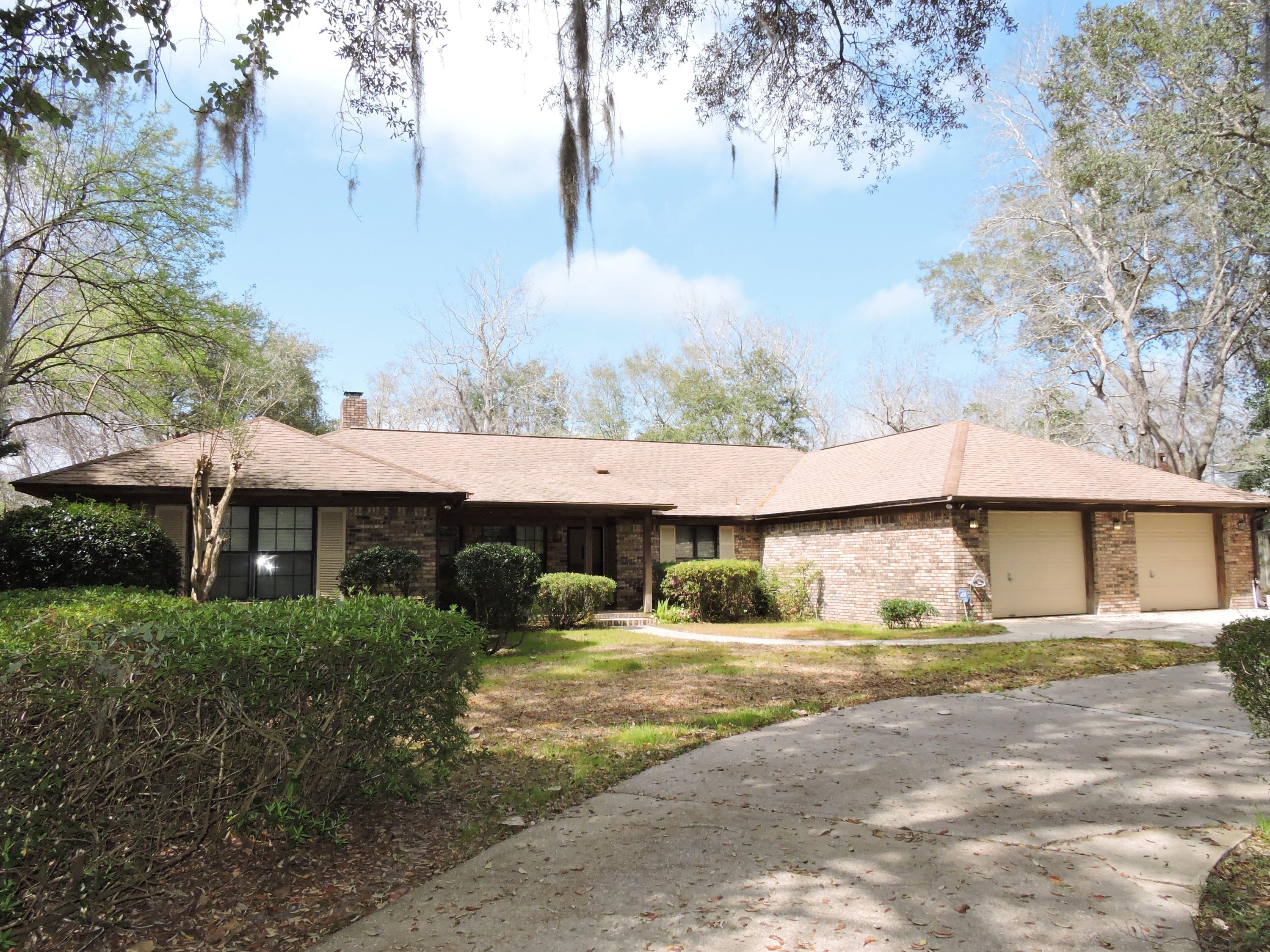 LAKE PIPPIN - Residential