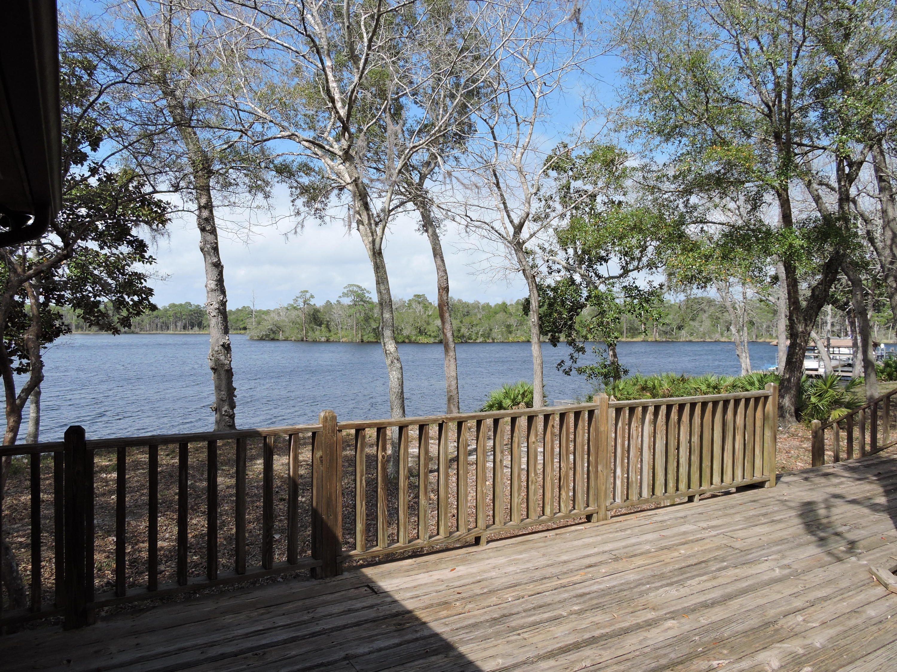 LAKE PIPPIN - Residential