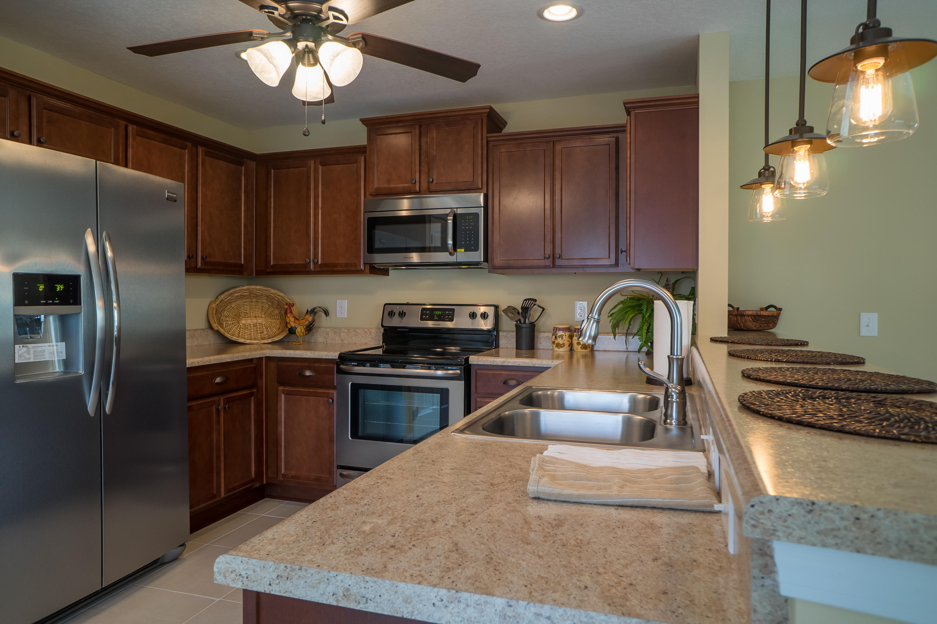 STILLWELL ESTATES - Residential