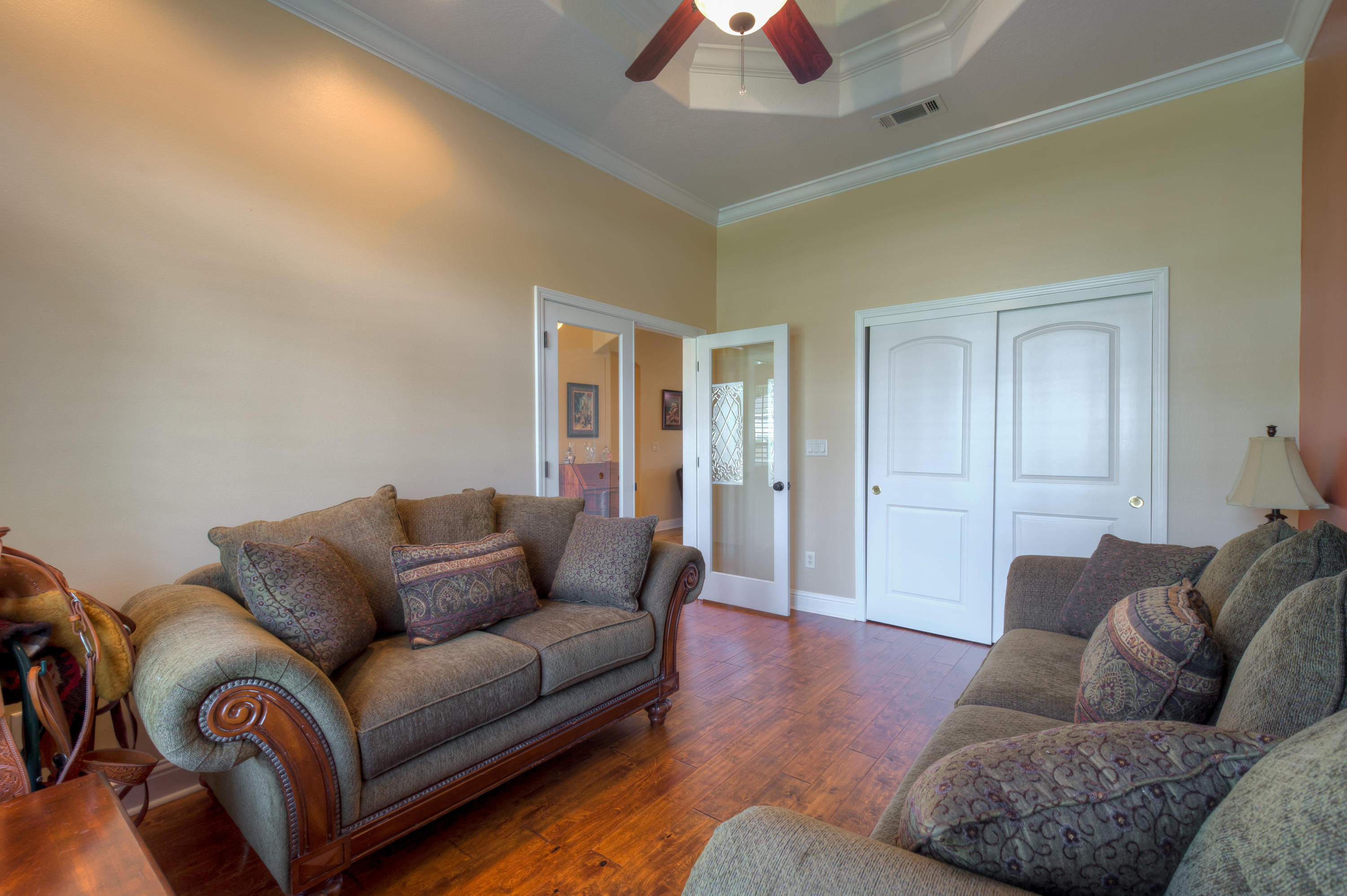 BAYSHORE PLACE - Residential