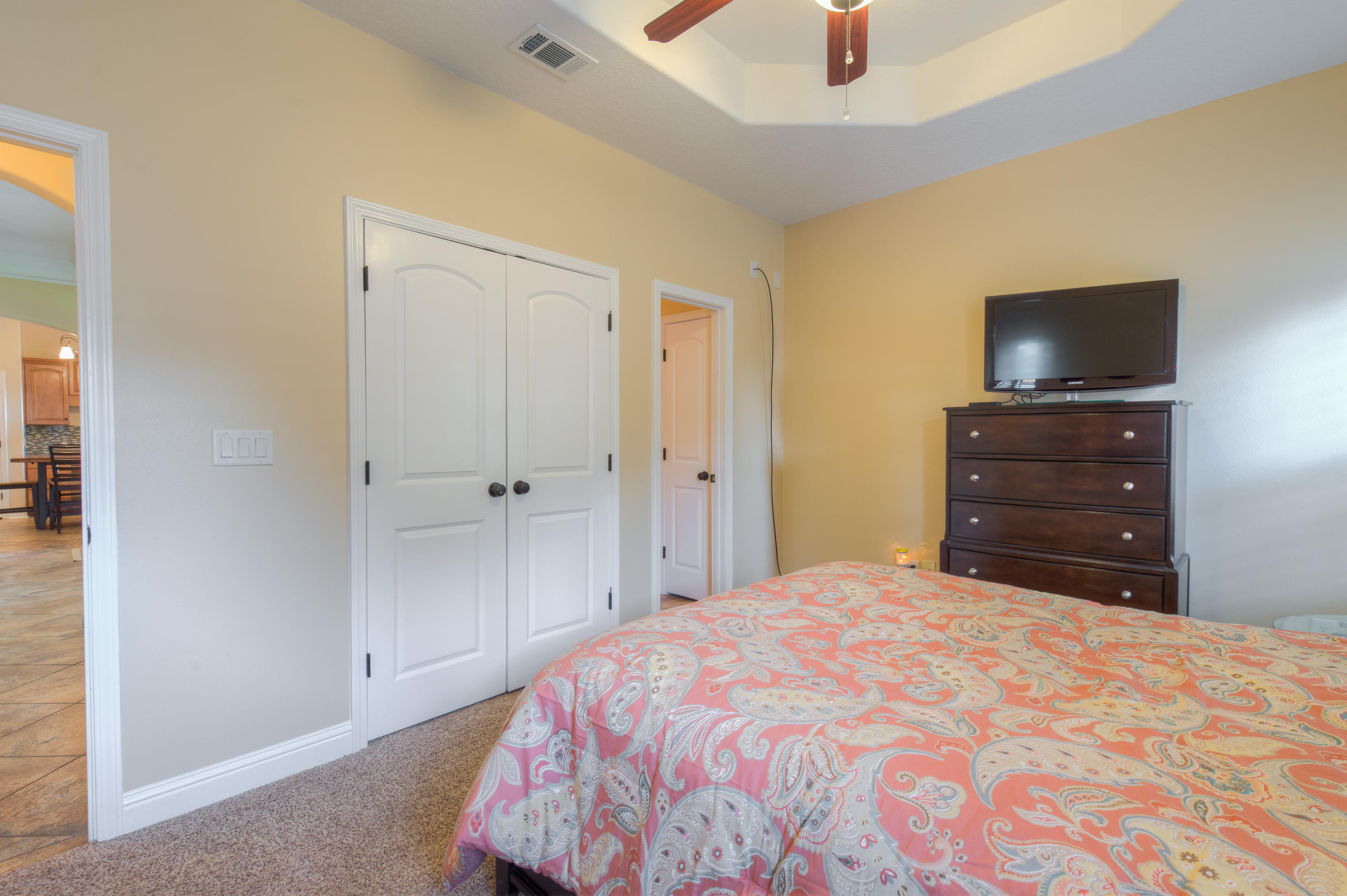 BAYSHORE PLACE - Residential