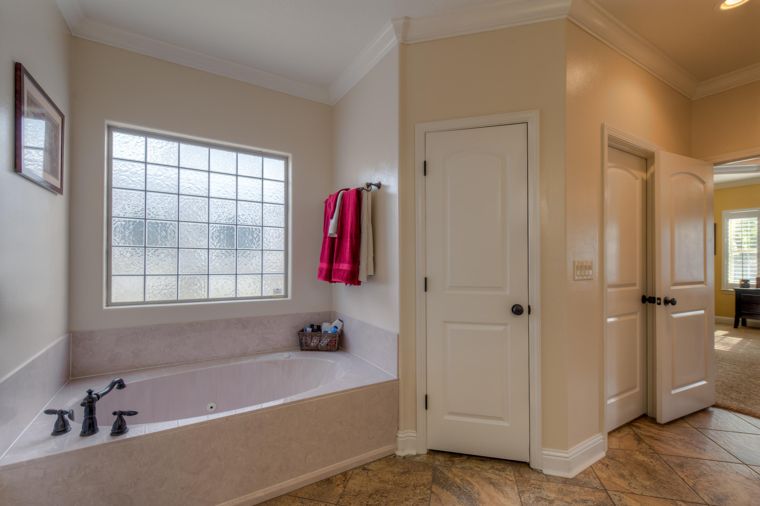 BAYSHORE PLACE - Residential