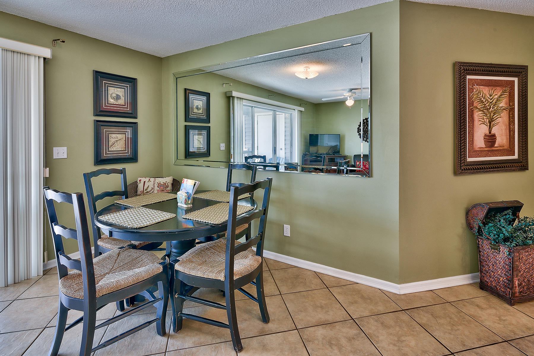 BEACHSIDE VILLAS CONDO - Residential