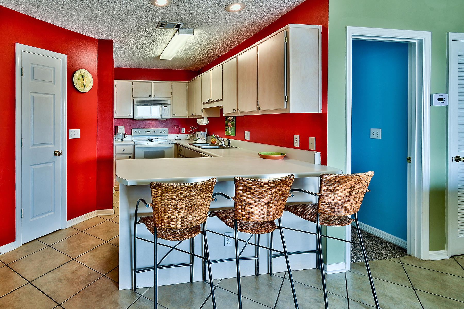 BEACHSIDE VILLAS CONDO - Residential