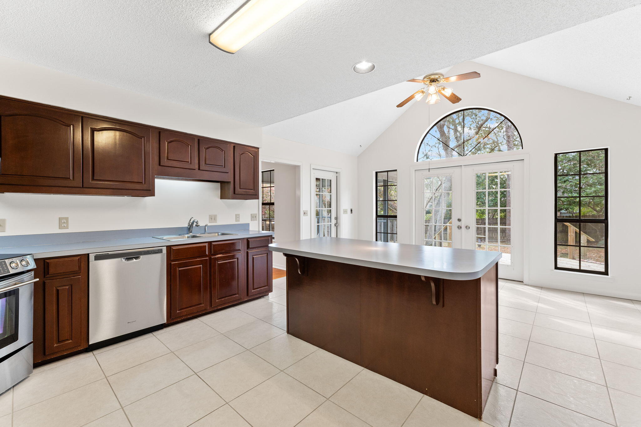 CARIBBEAN VILLAGE WEST - Residential