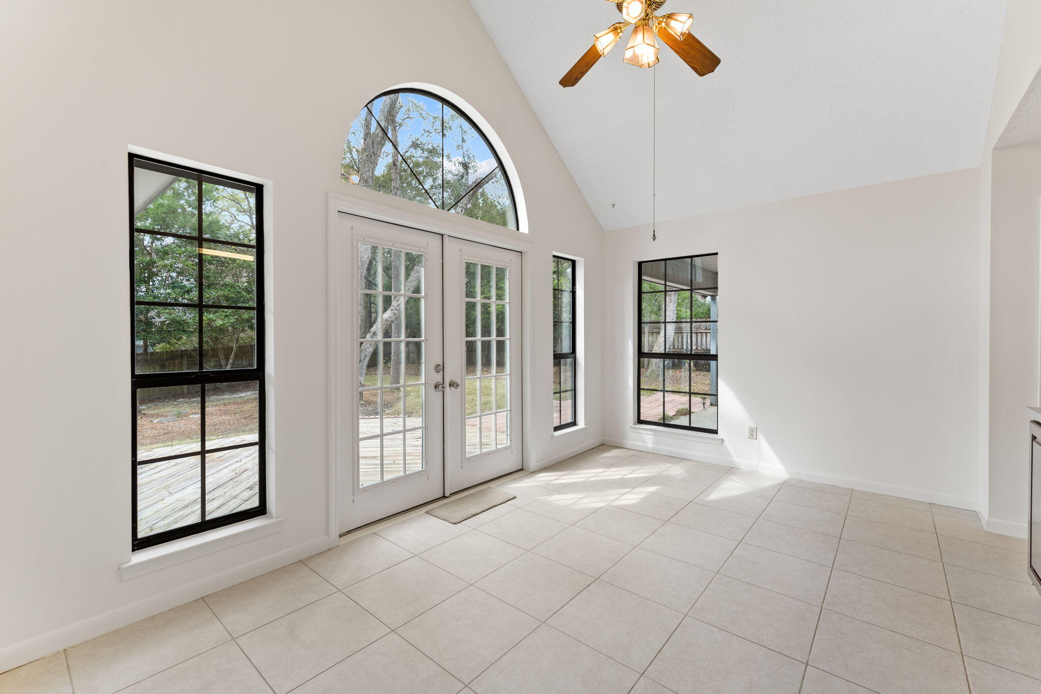 CARIBBEAN VILLAGE WEST - Residential