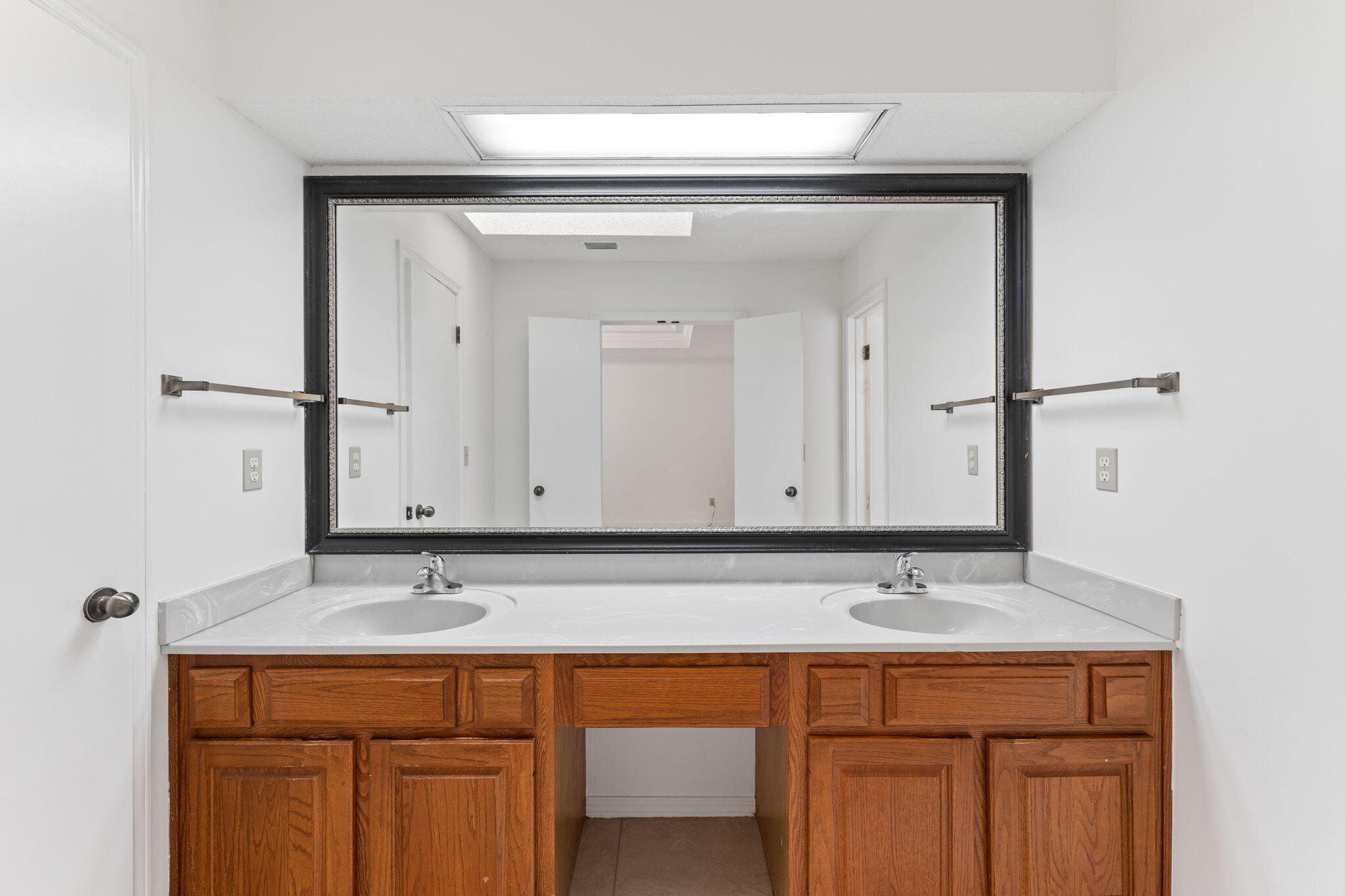 CARIBBEAN VILLAGE WEST - Residential