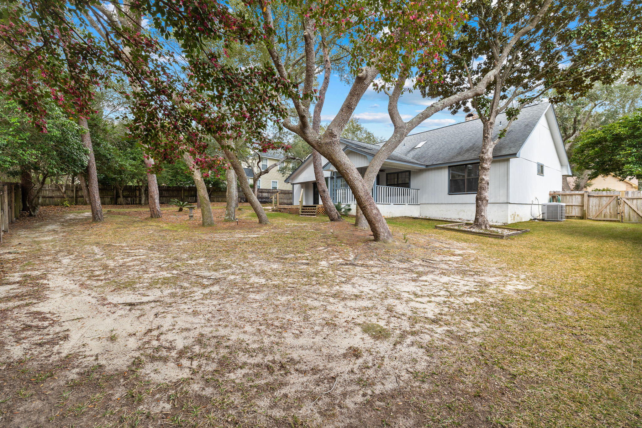 CARIBBEAN VILLAGE WEST - Residential