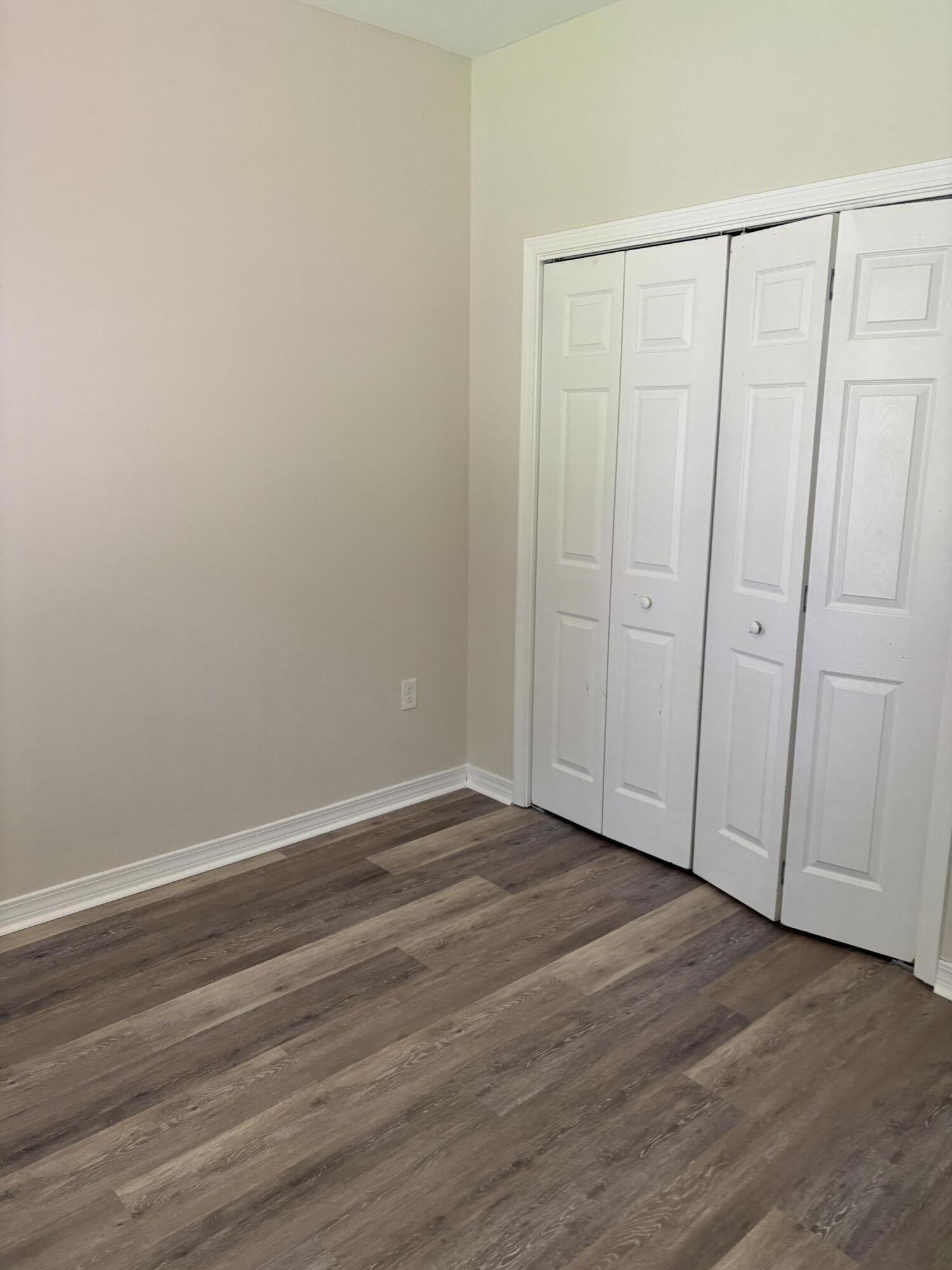 HERITAGE MANOR - Residential Lease