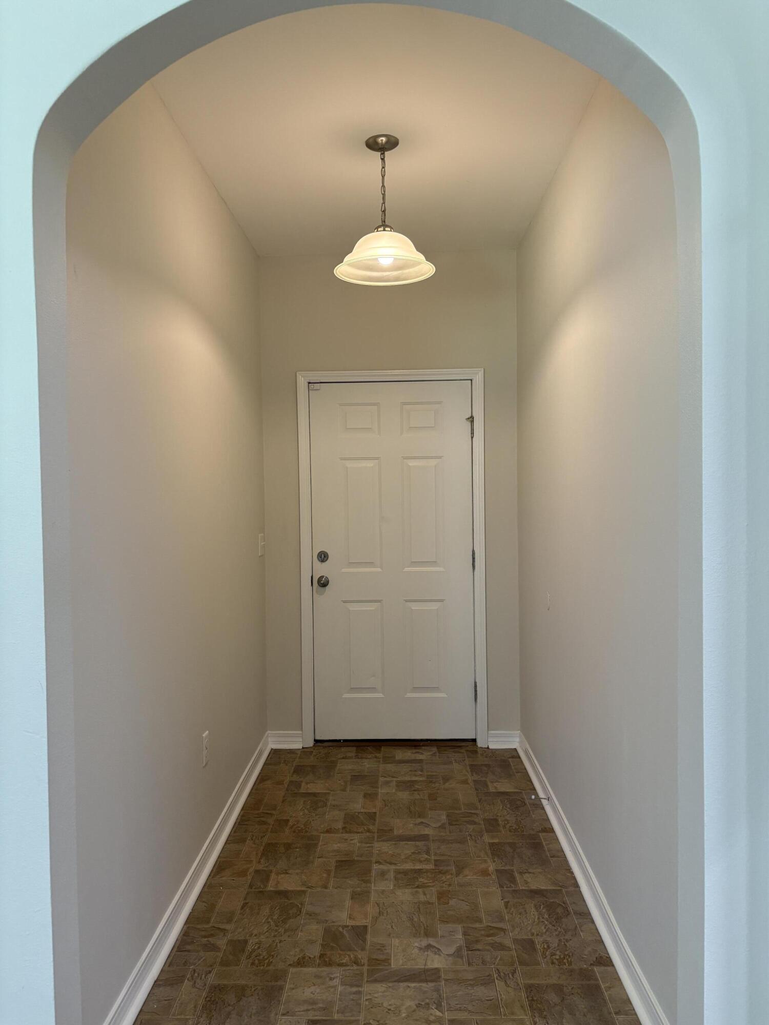 HERITAGE MANOR - Residential Lease