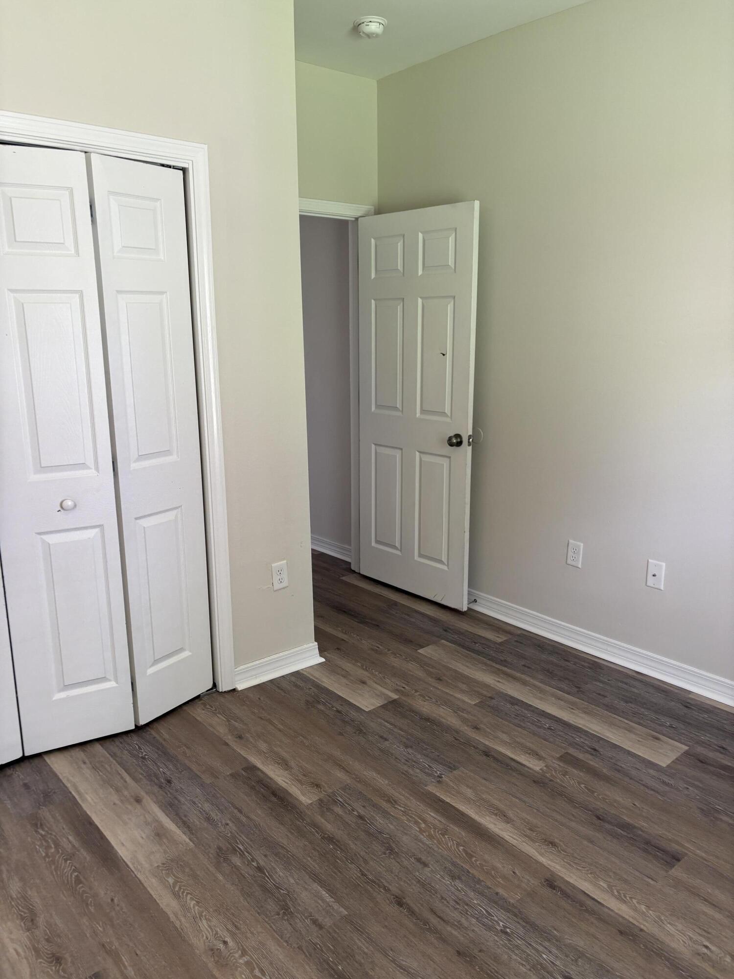 HERITAGE MANOR - Residential Lease