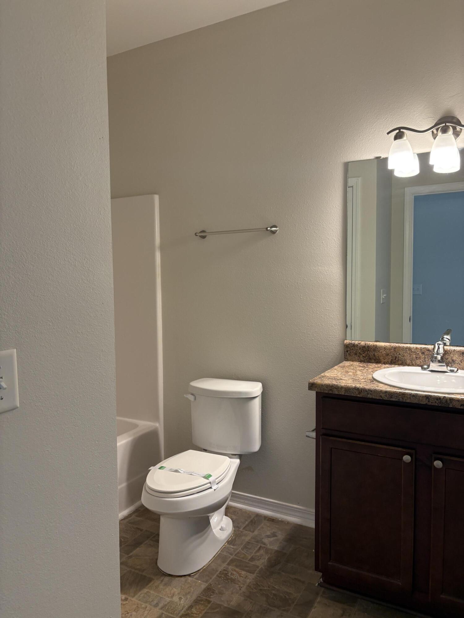 HERITAGE MANOR - Residential Lease