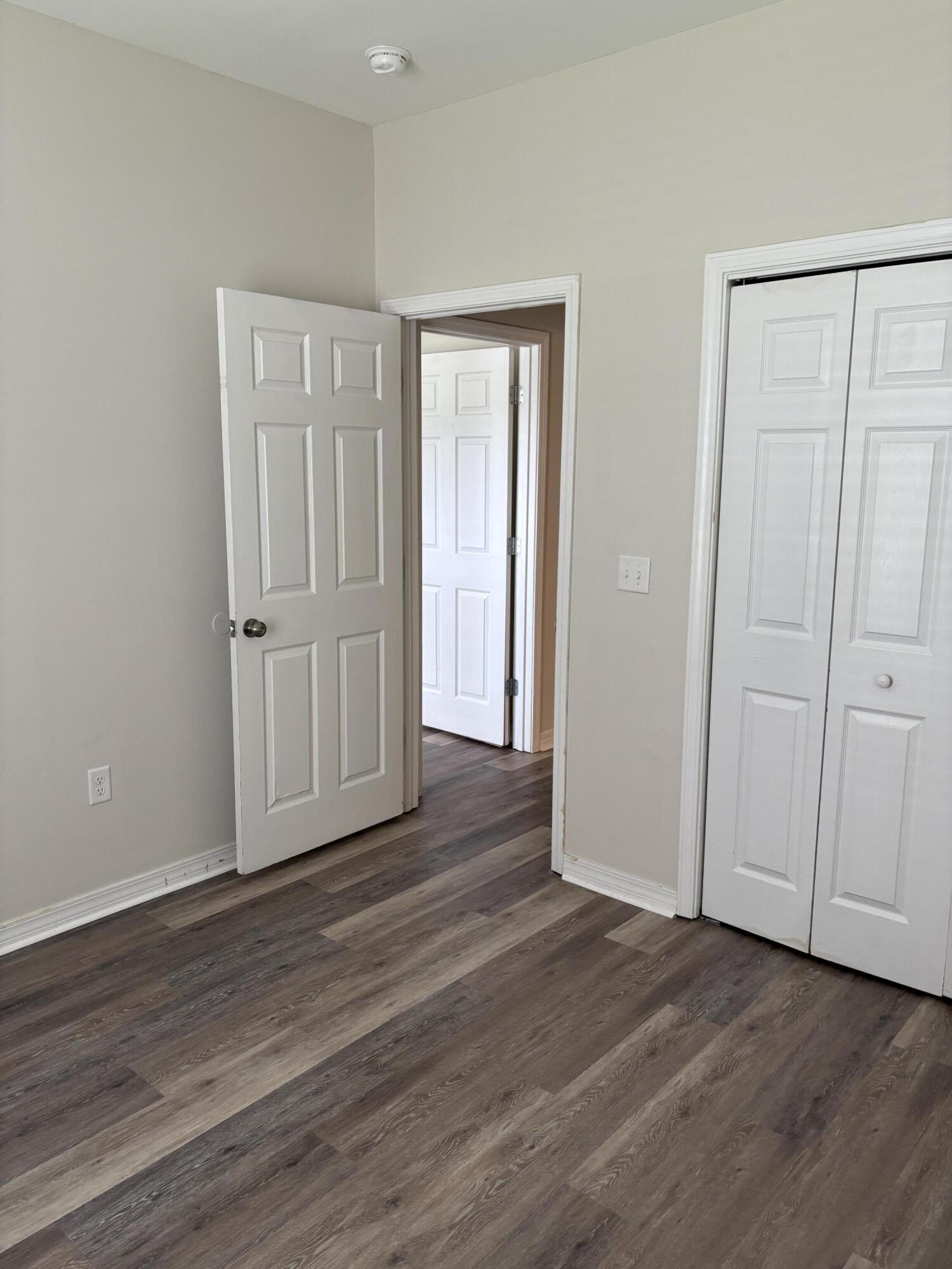 HERITAGE MANOR - Residential Lease