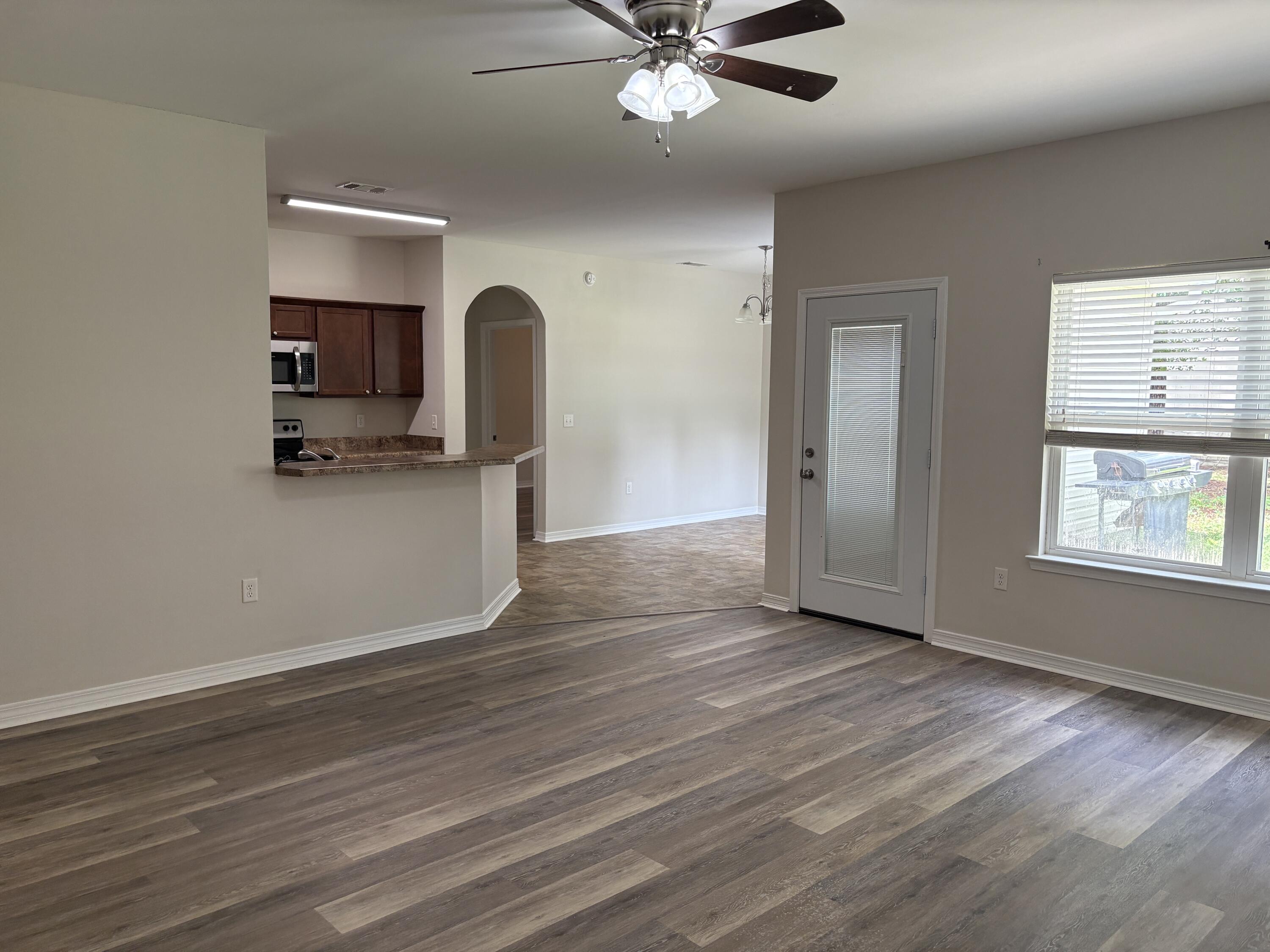 HERITAGE MANOR - Residential Lease