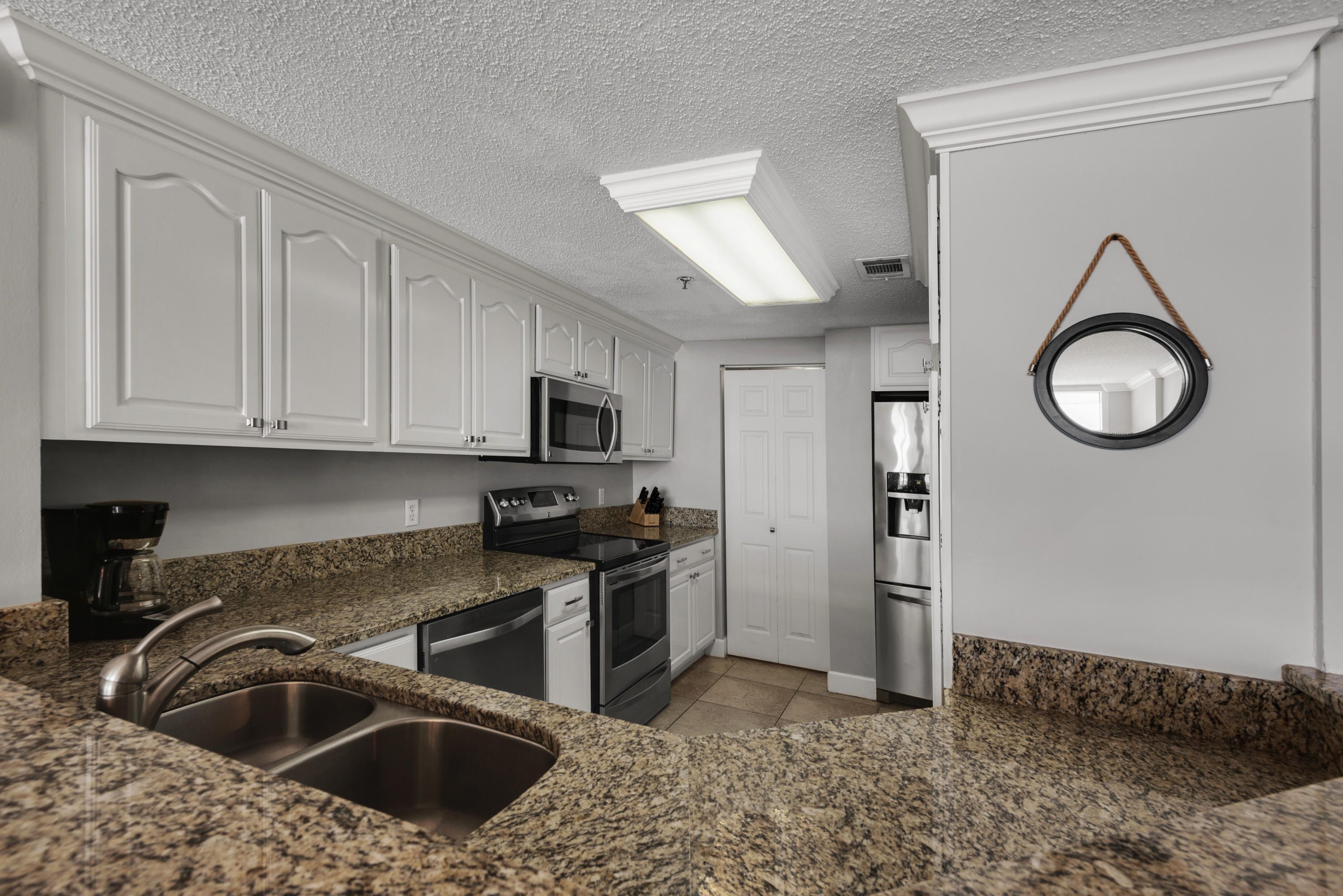 JADE EAST TOWERS CONDO - Residential