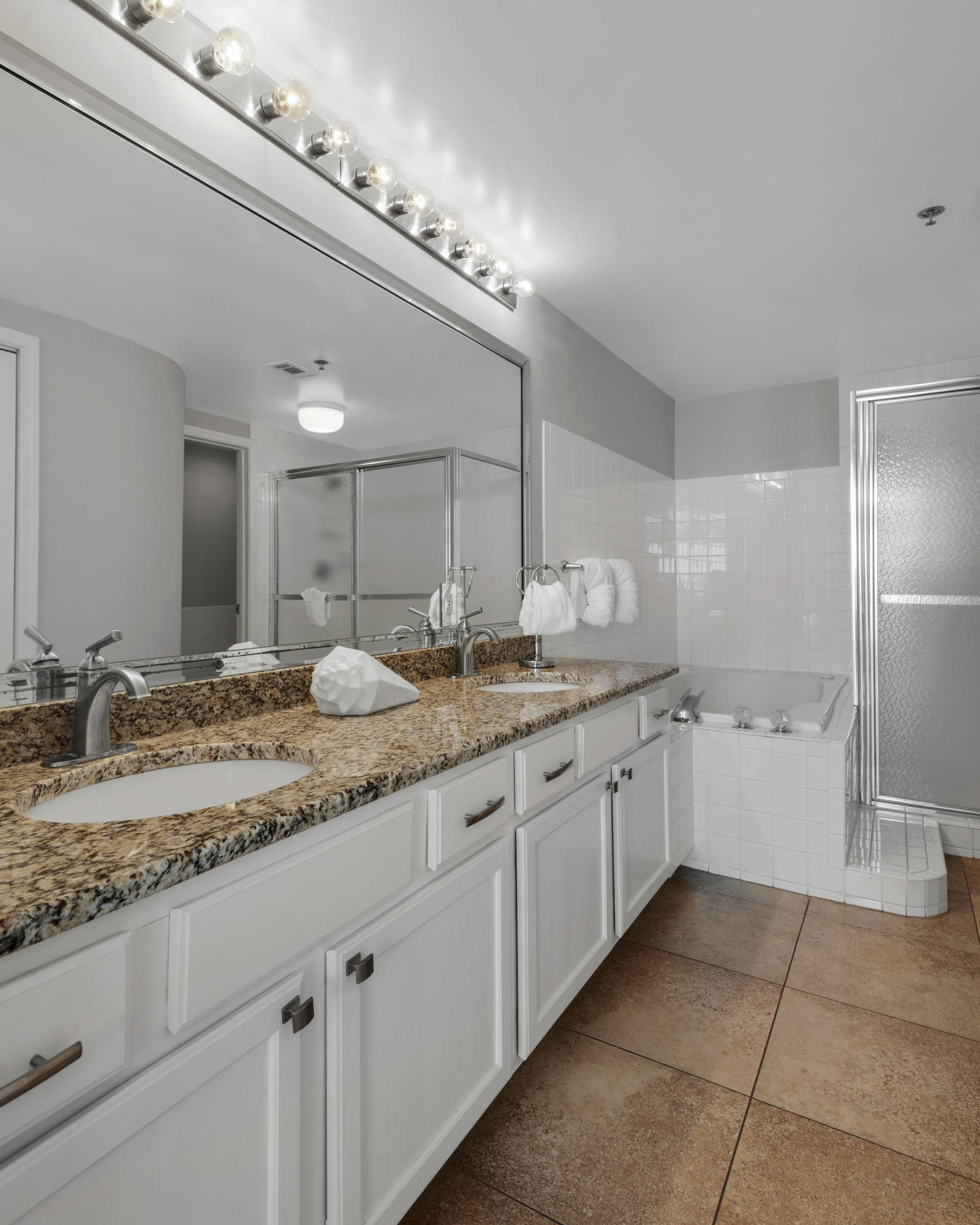 JADE EAST TOWERS CONDO - Residential