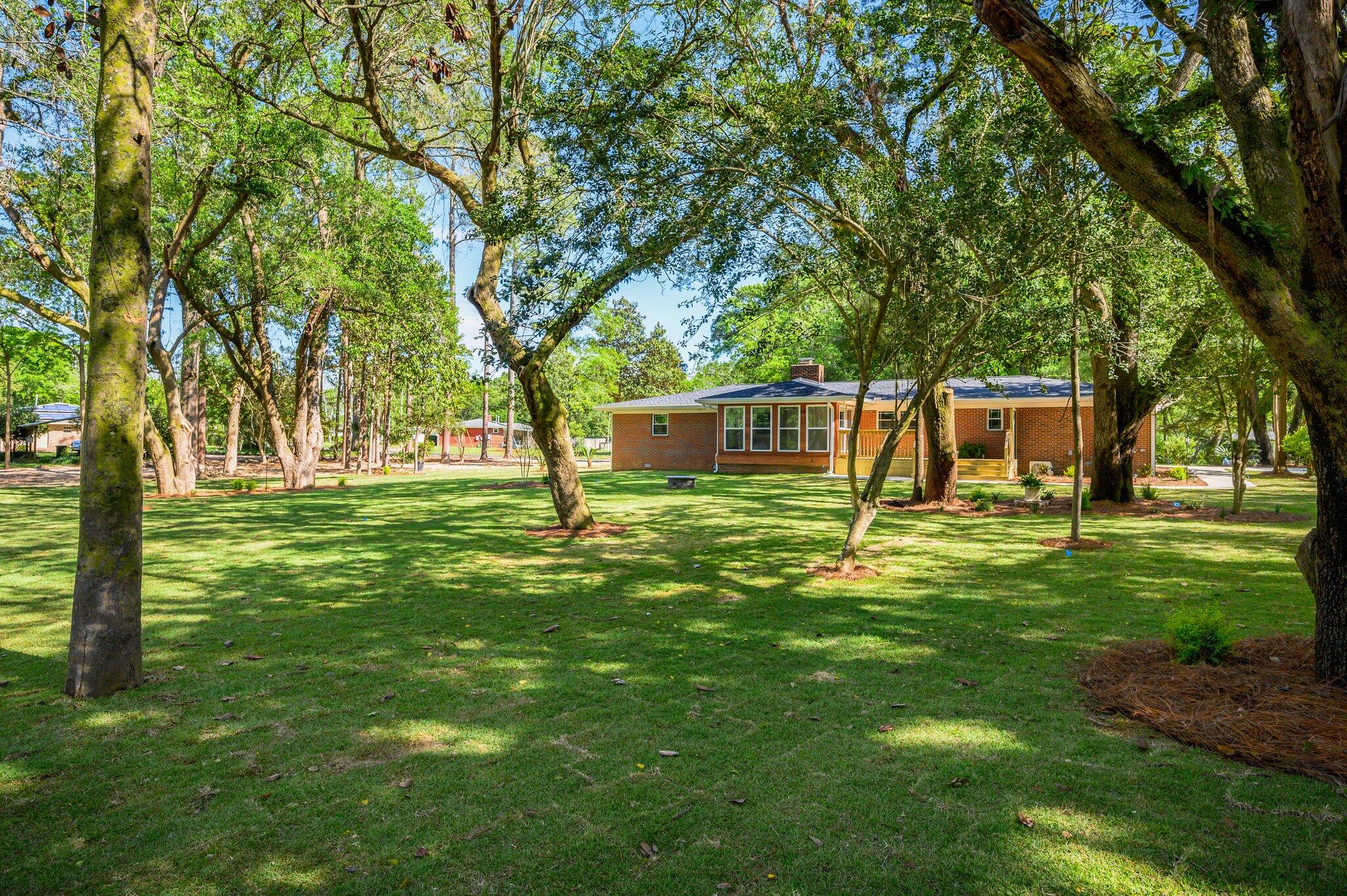 QUIET OAKS S/D - Residential