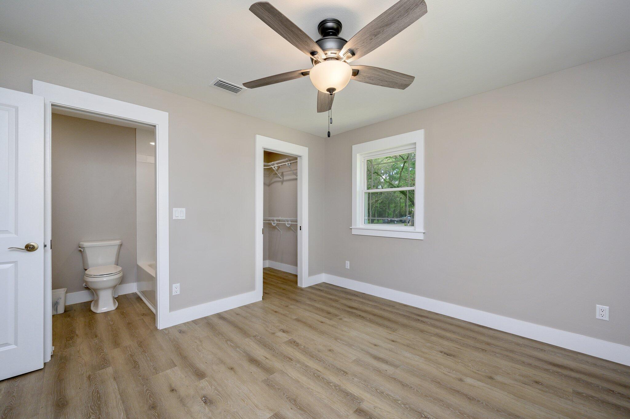 QUIET OAKS S/D - Residential