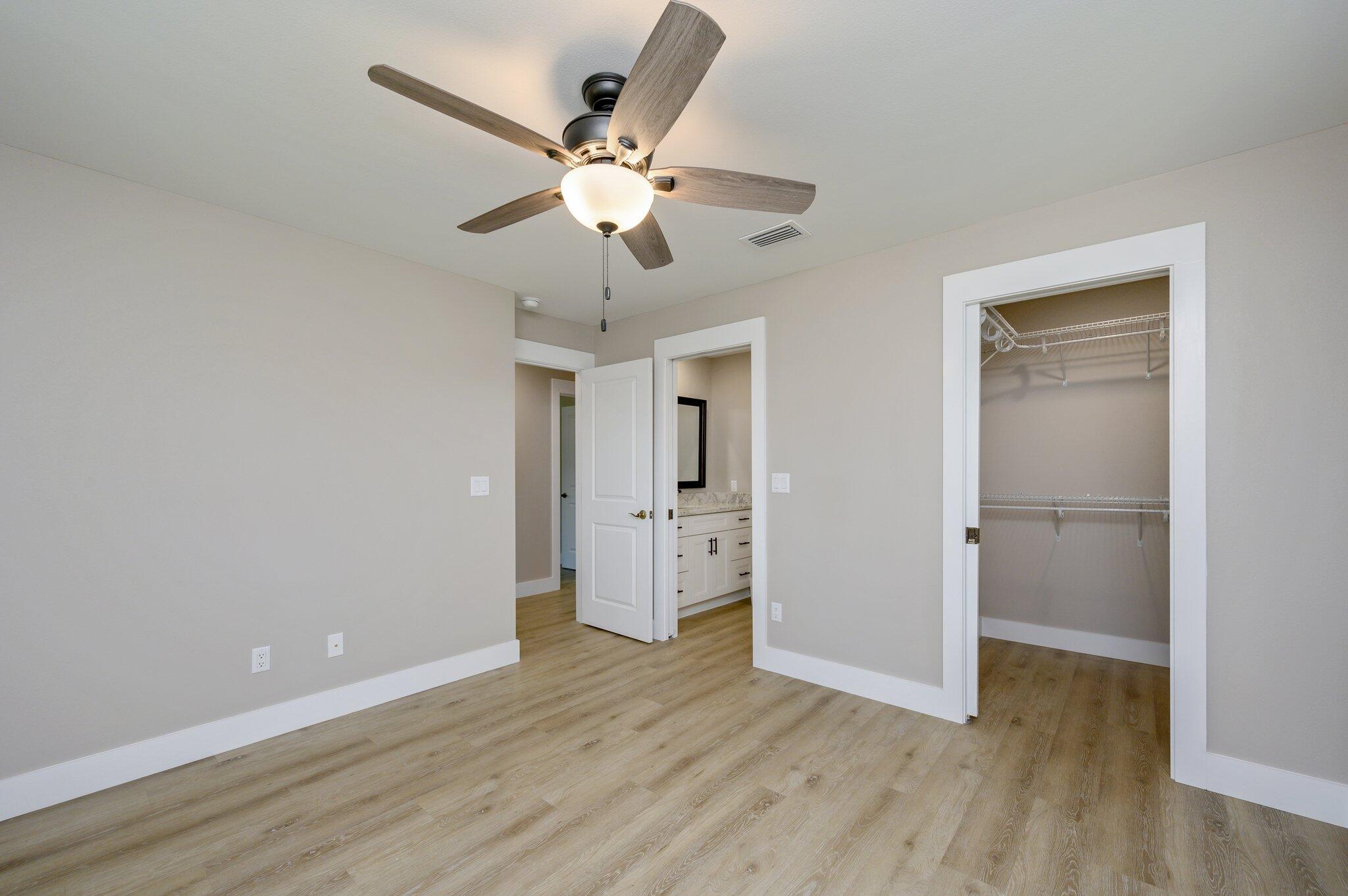 QUIET OAKS S/D - Residential