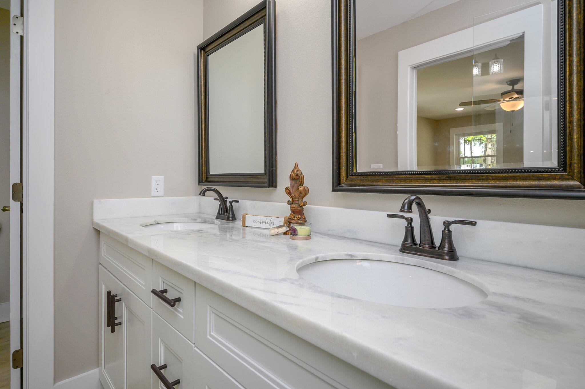 QUIET OAKS S/D - Residential