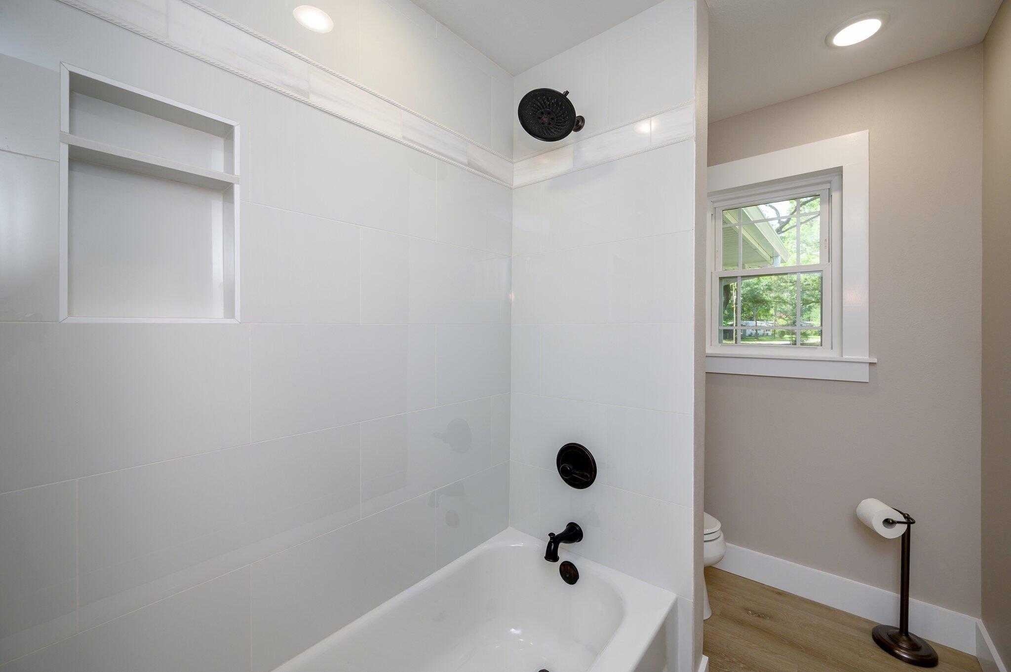 QUIET OAKS S/D - Residential