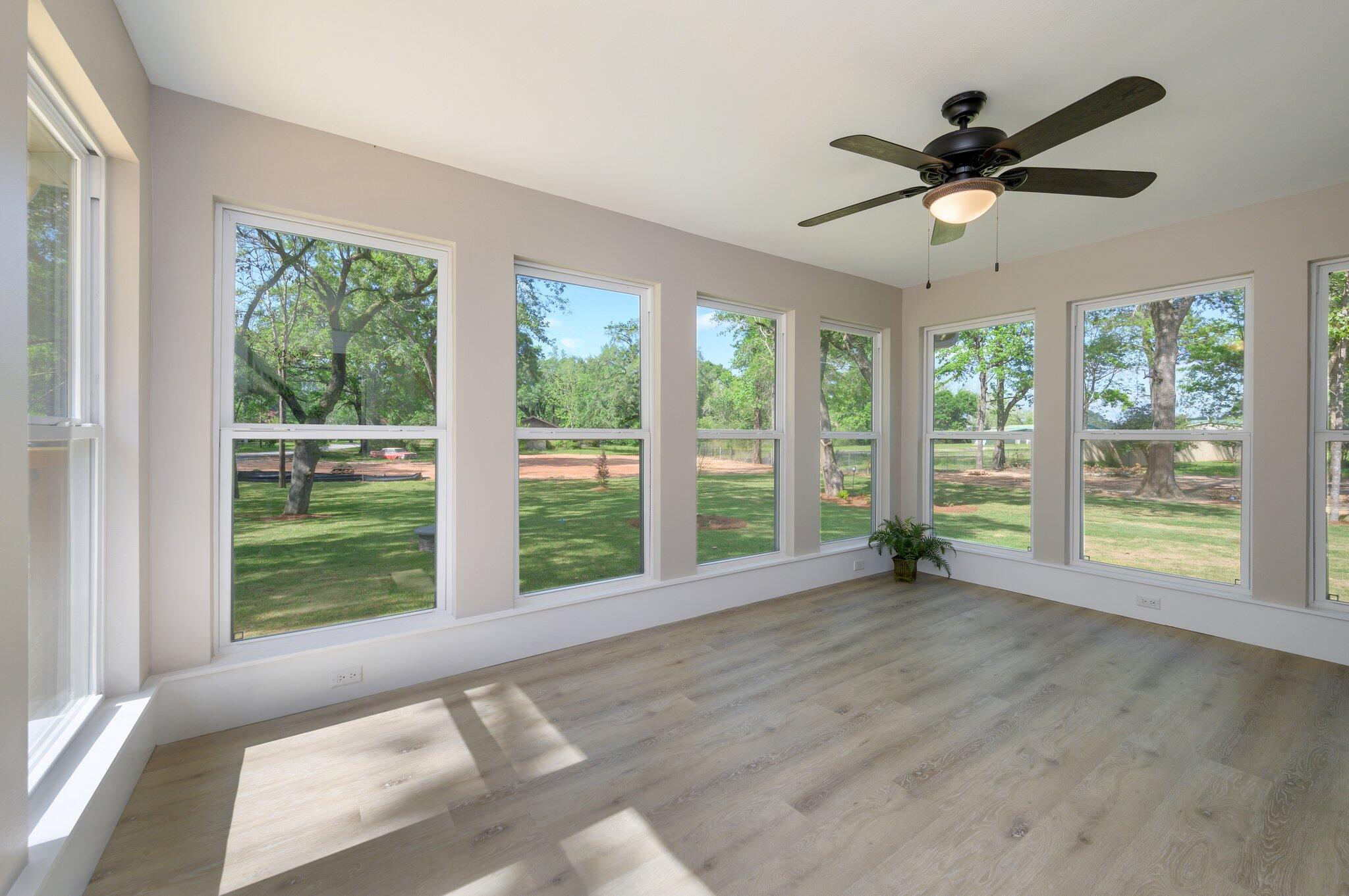 QUIET OAKS S/D - Residential