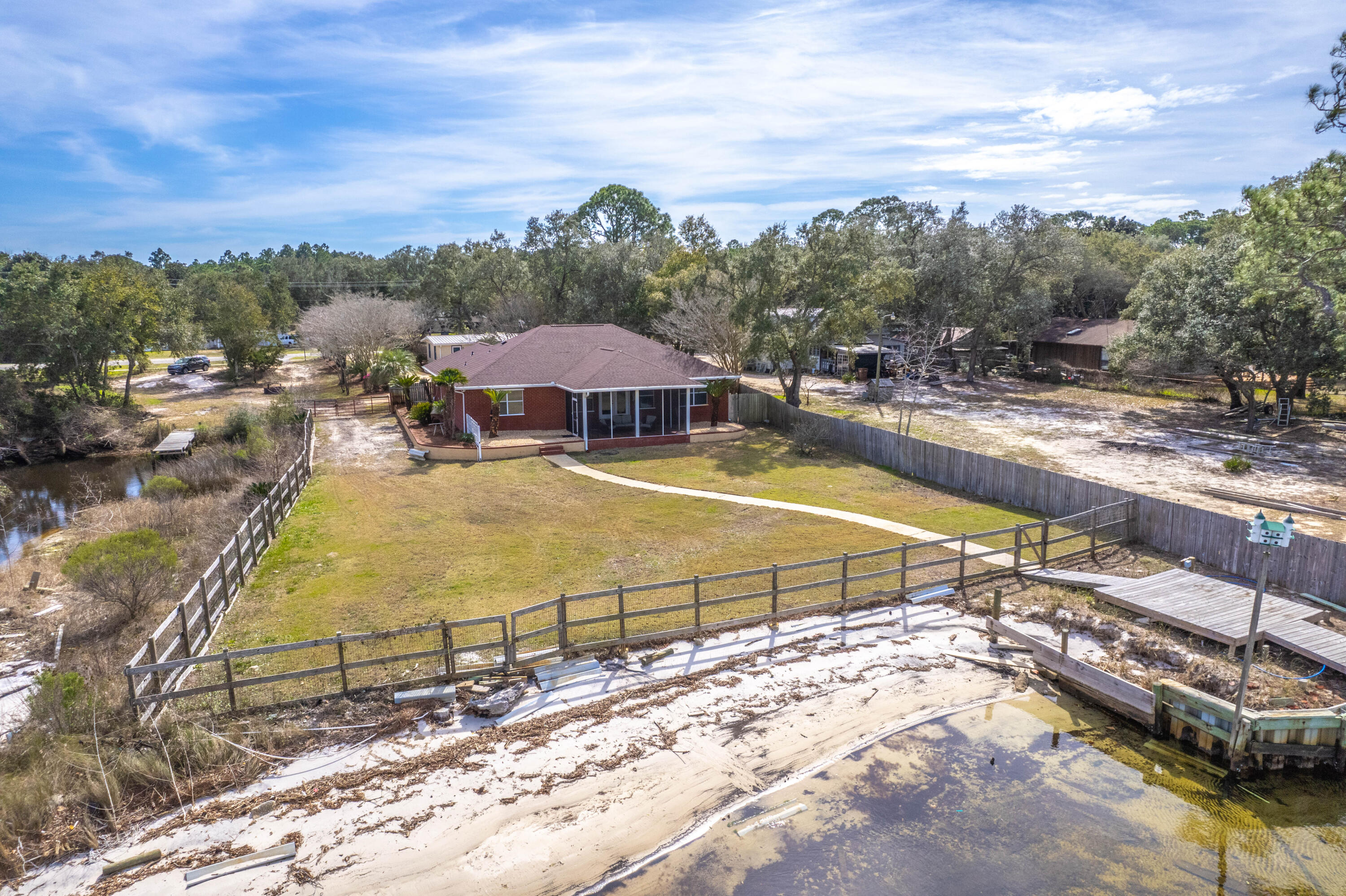 SANDY COVE - Residential