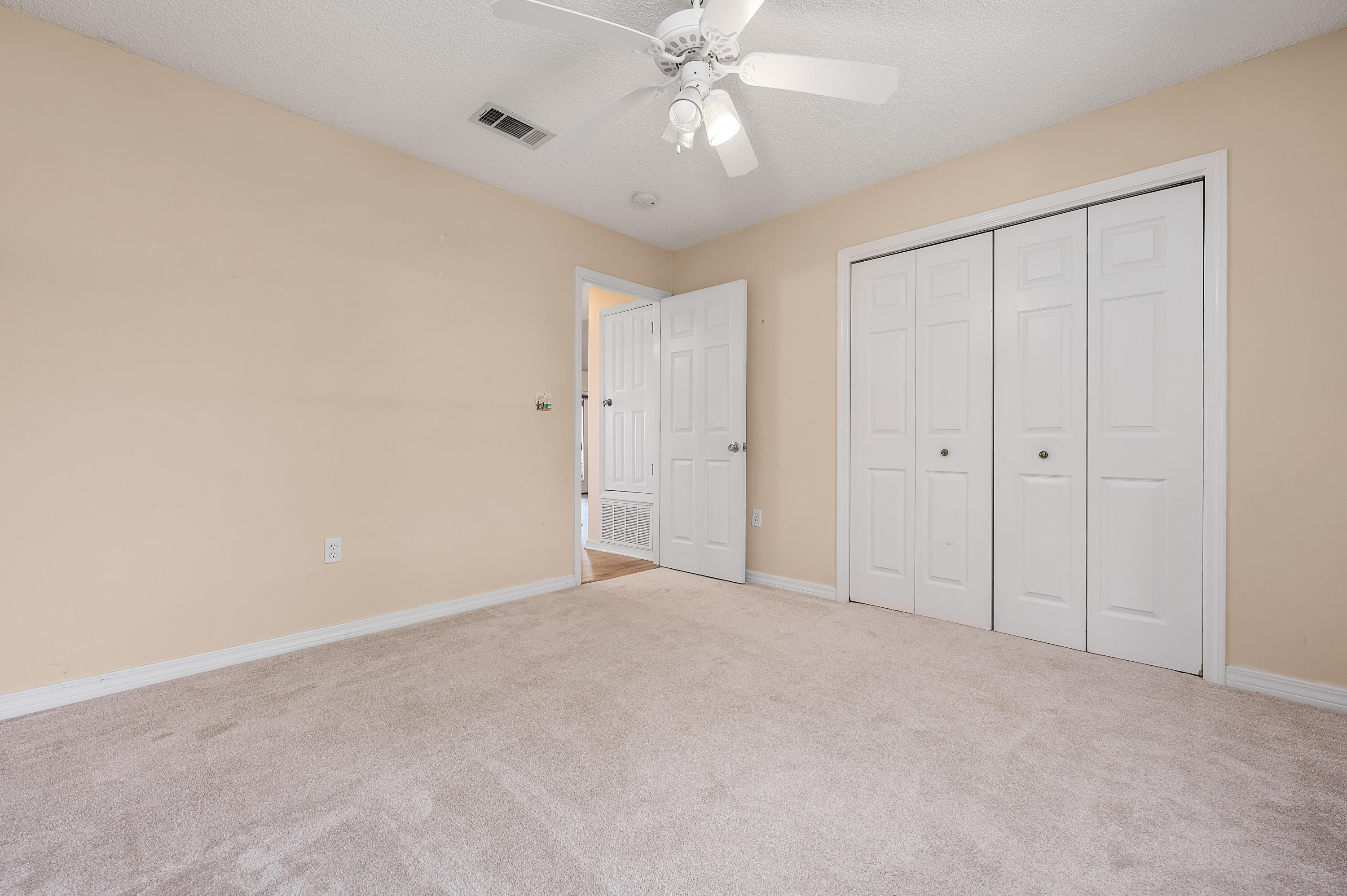 SANDY COVE - Residential