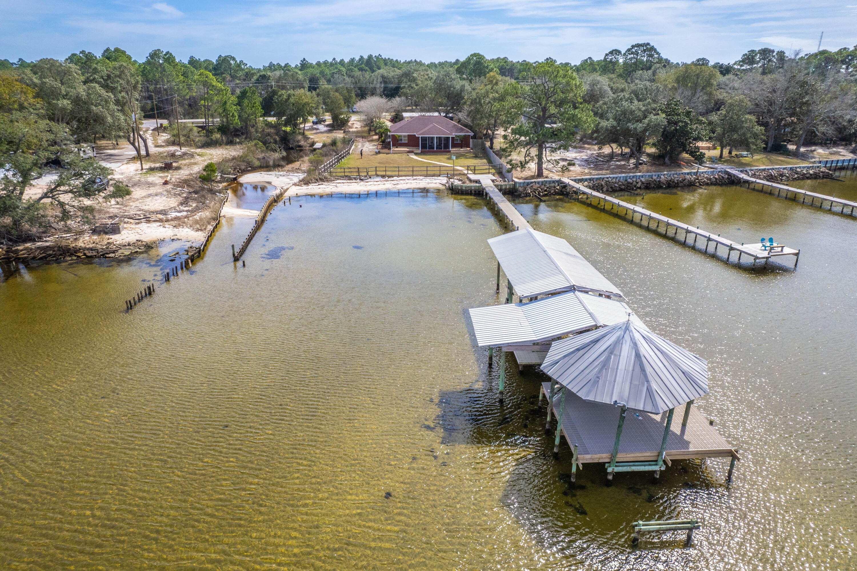 SANDY COVE - Residential