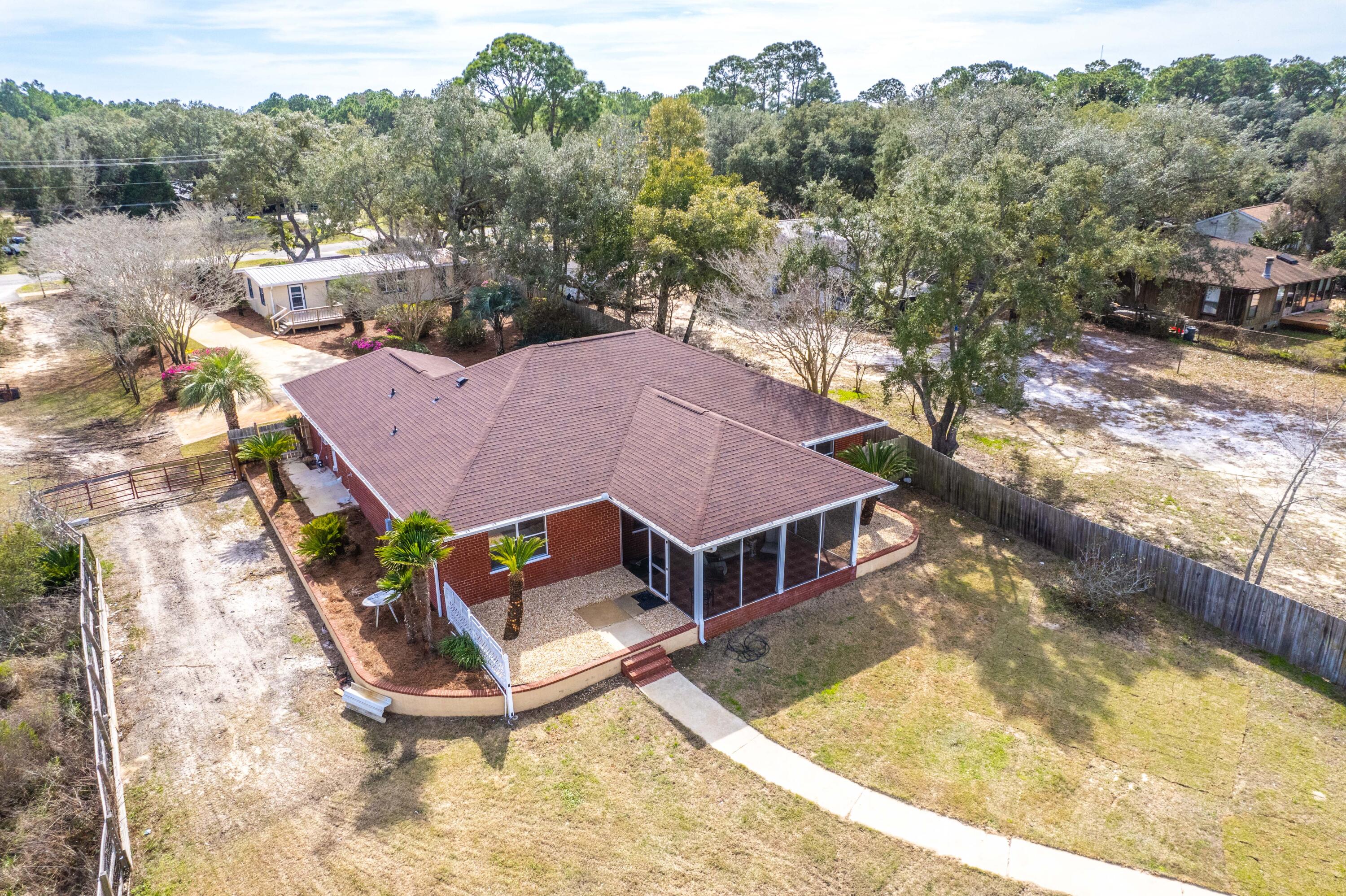 SANDY COVE - Residential