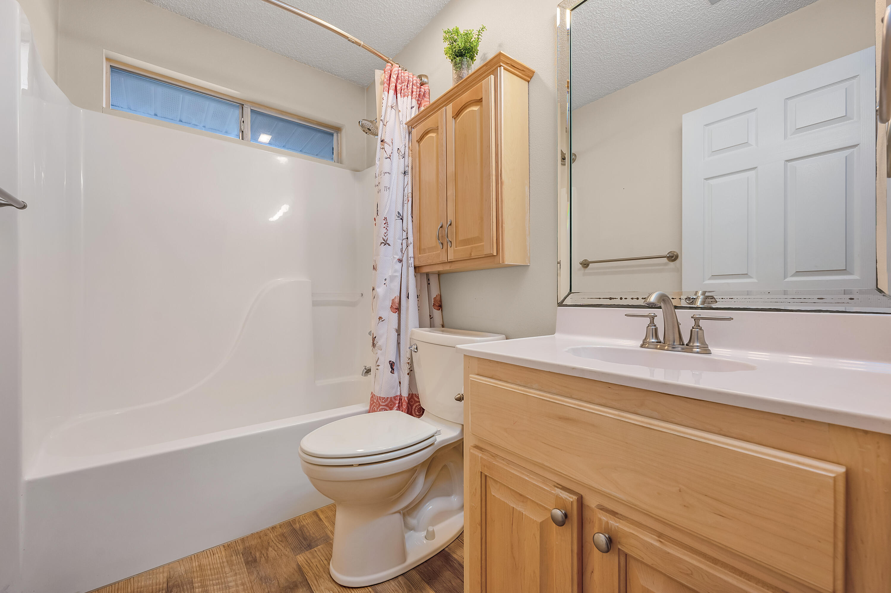 SANDY COVE - Residential