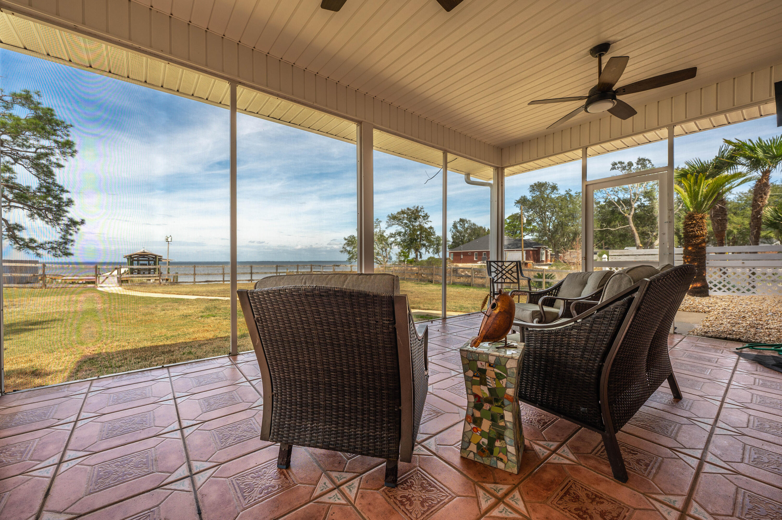 SANDY COVE - Residential