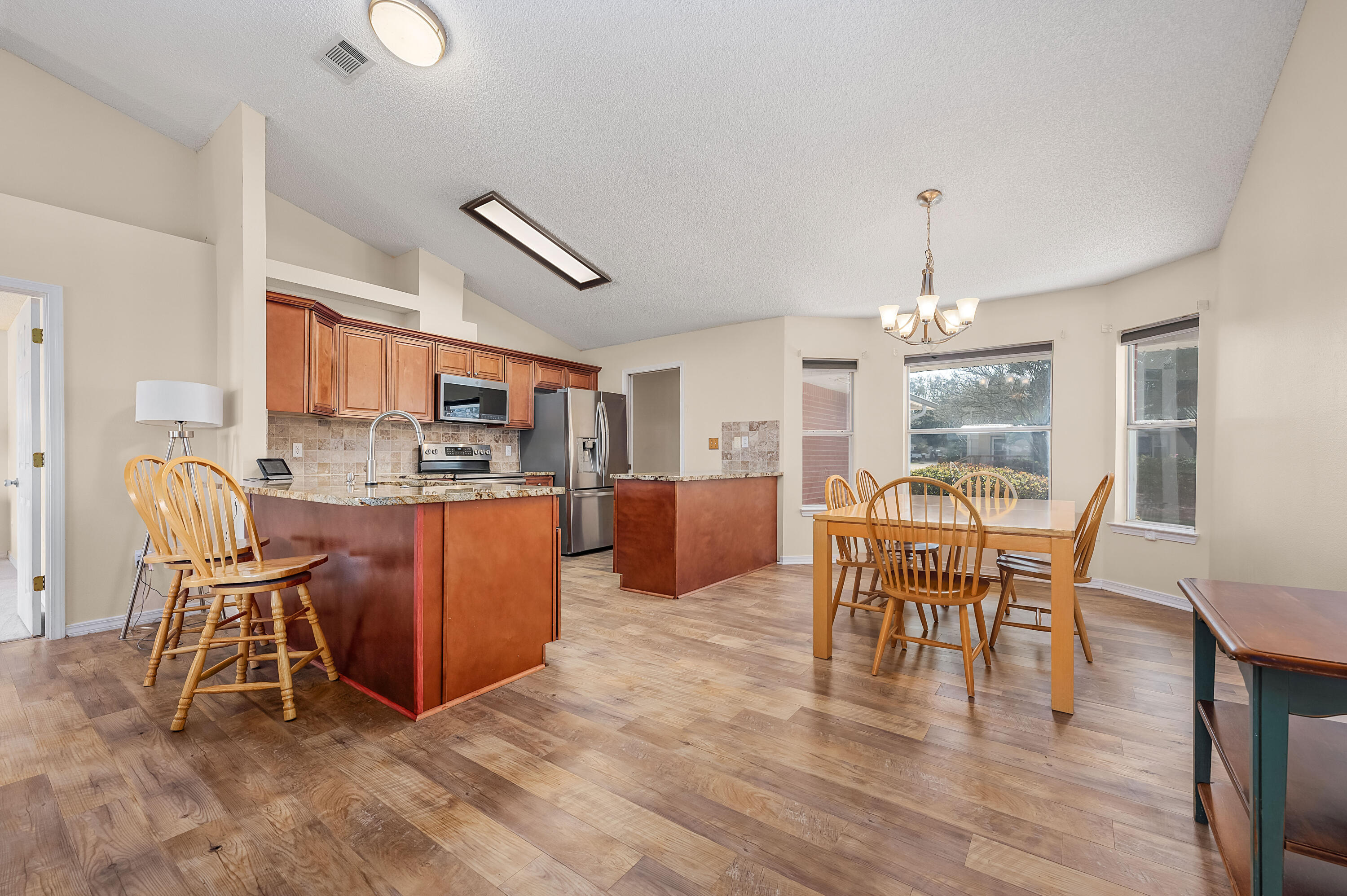 SANDY COVE - Residential