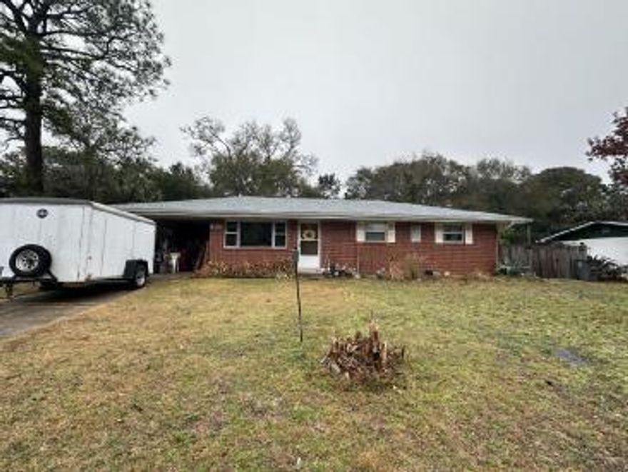 Classic Mid Century Home with good space! Needs some tender loving care.