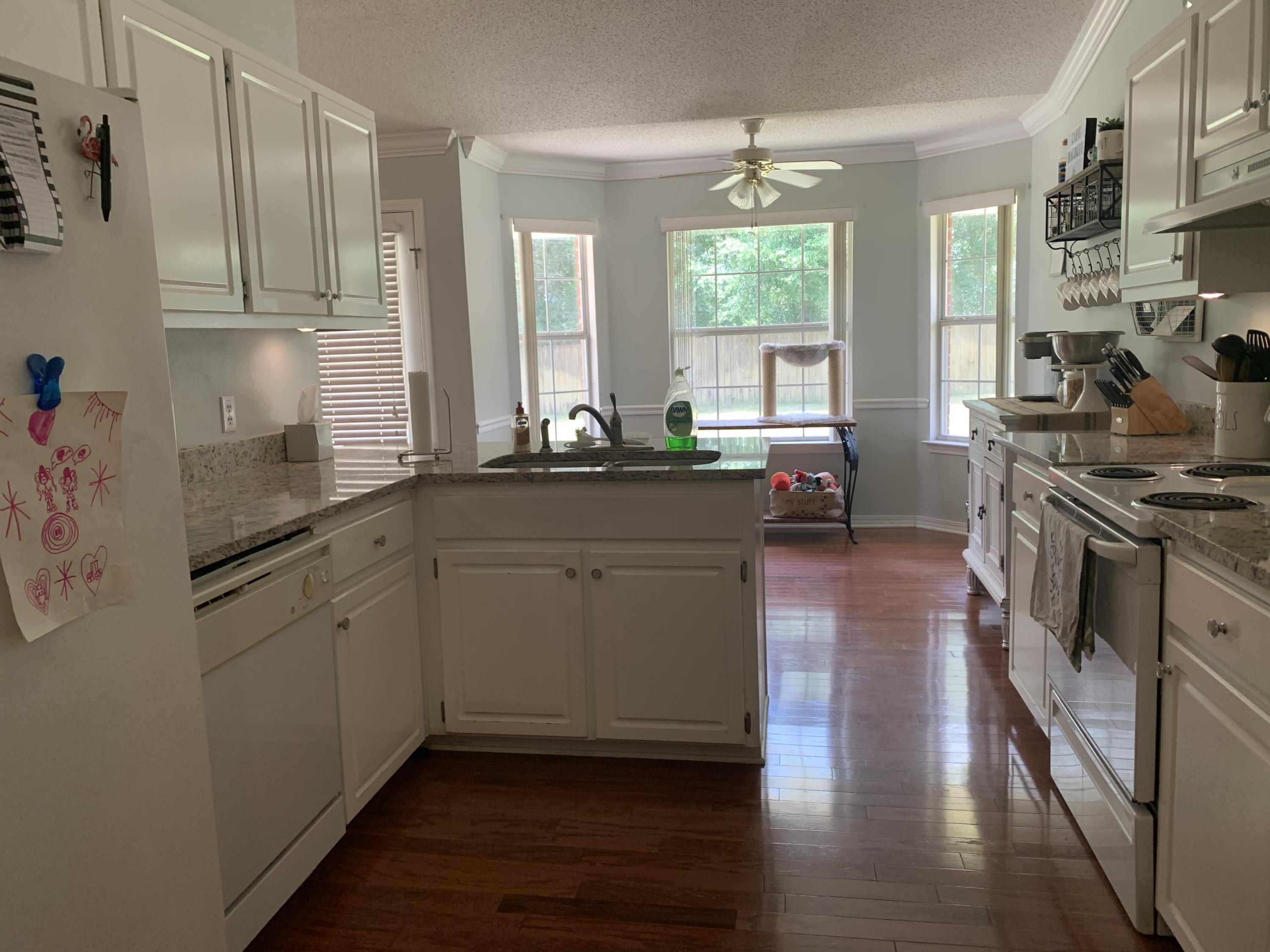 CHEROKEE BEND S/D PH 2 - Residential